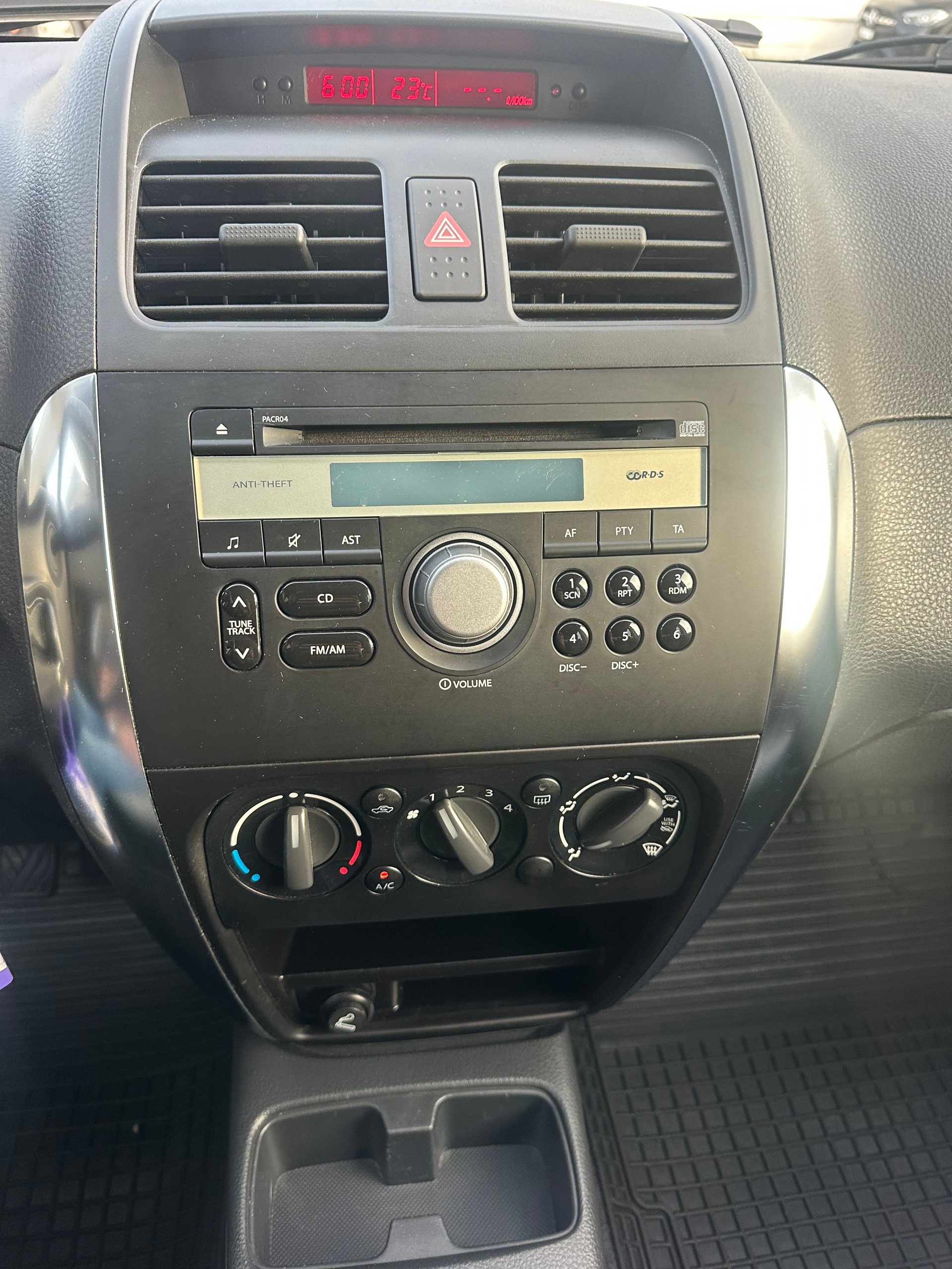 FIAT Sedici 1.6 4WD Dynamic-image-12