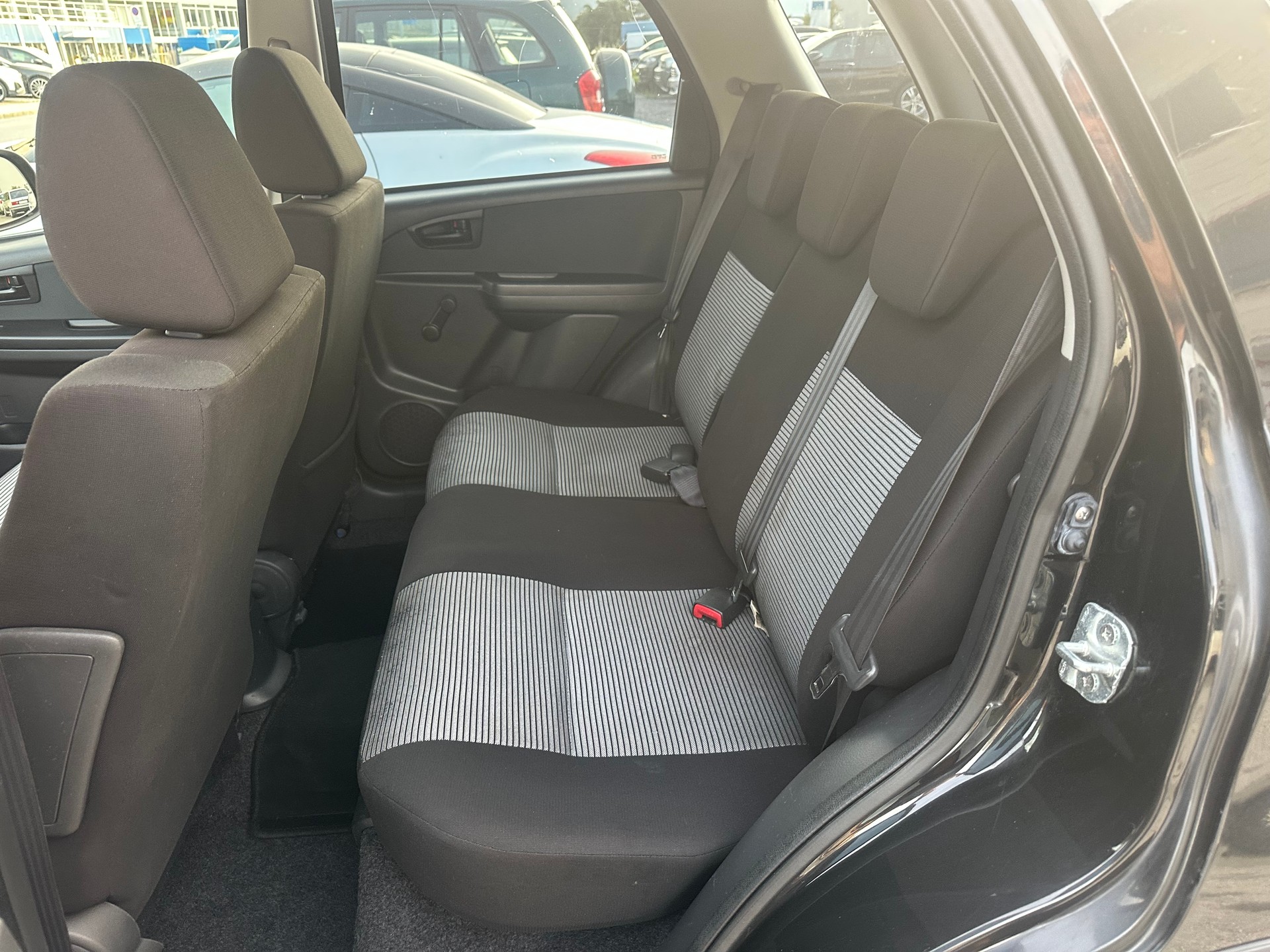 FIAT Sedici 1.6 4WD Dynamic-image-10