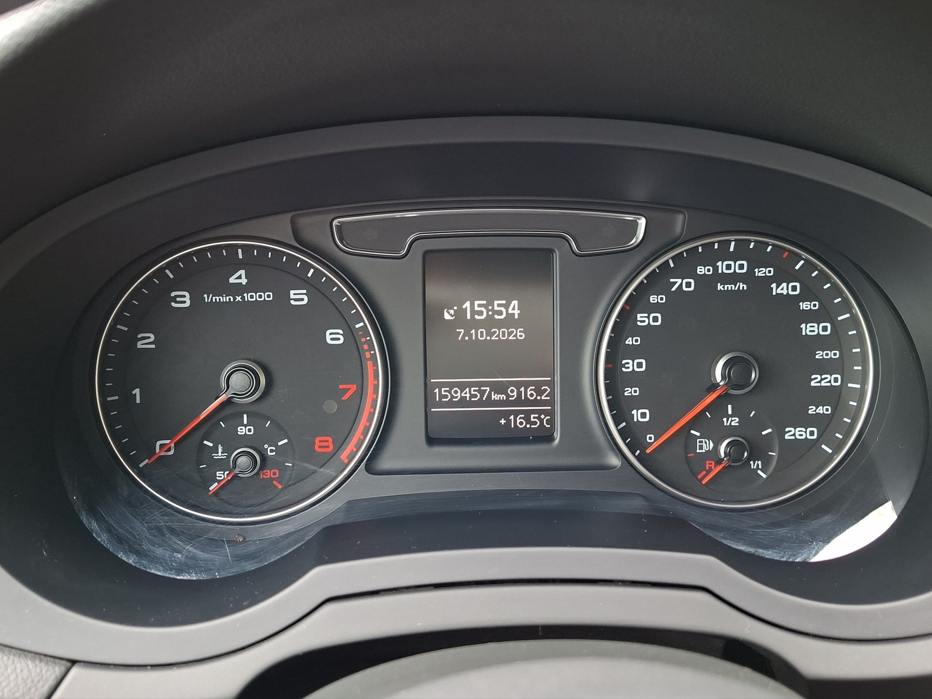 AUDI Q3 1.4 TFSI sport S-tronic-image-12