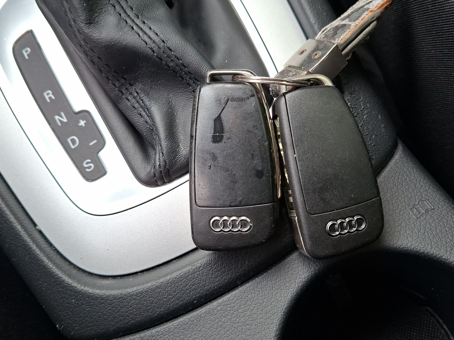 AUDI Q3 1.4 TFSI sport S-tronic-image-23