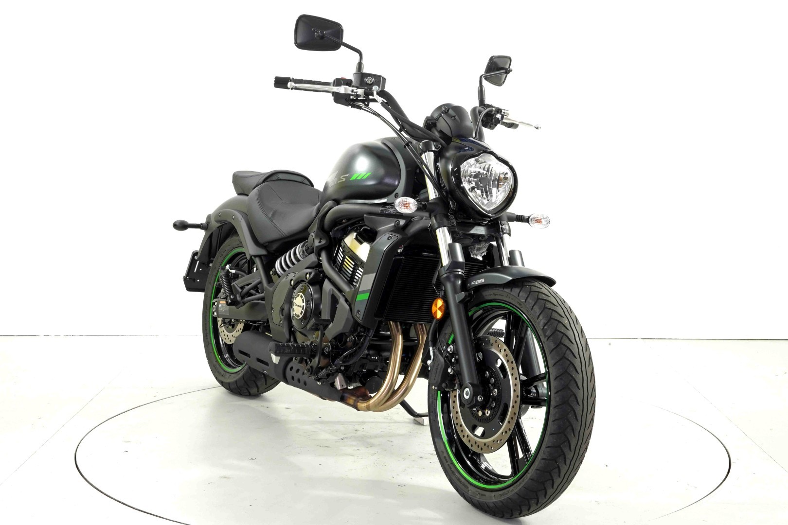 KAWASAKI Vulcan S ABS-showroom-element-1
