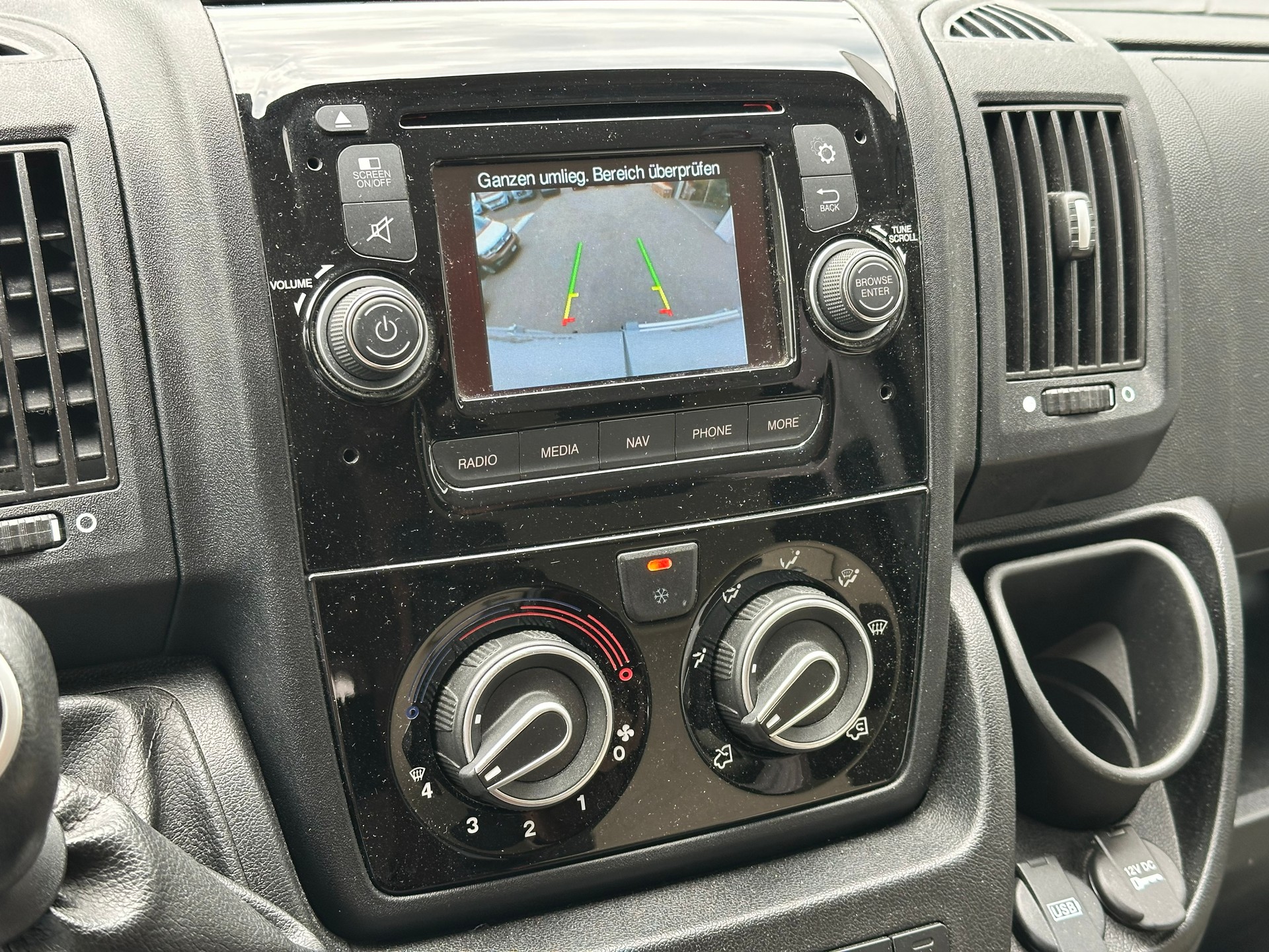 KNAUS BoxStar 630 Freeway-image-7
