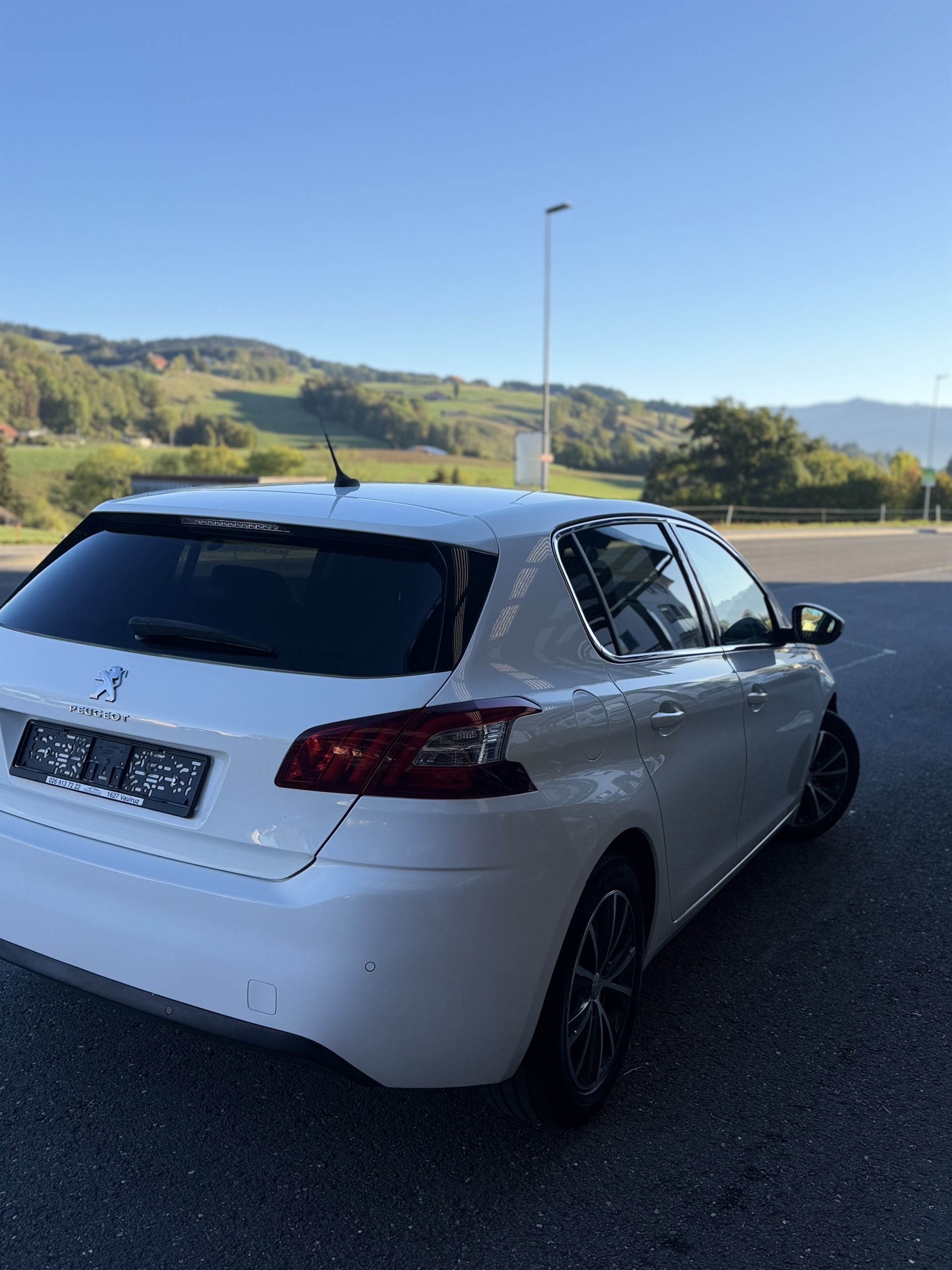 PEUGEOT 308 1.2 THP Style-image-2