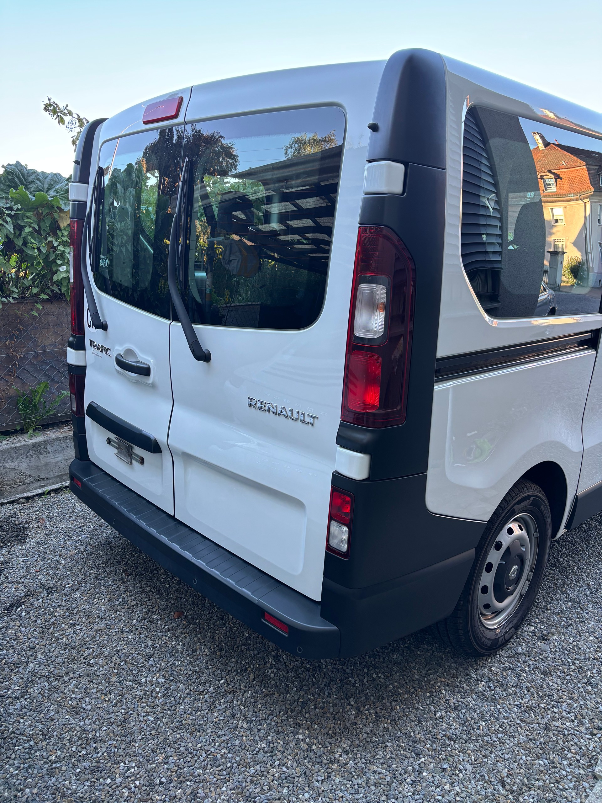 RENAULT 1.6 dCi 95 Life-image-1