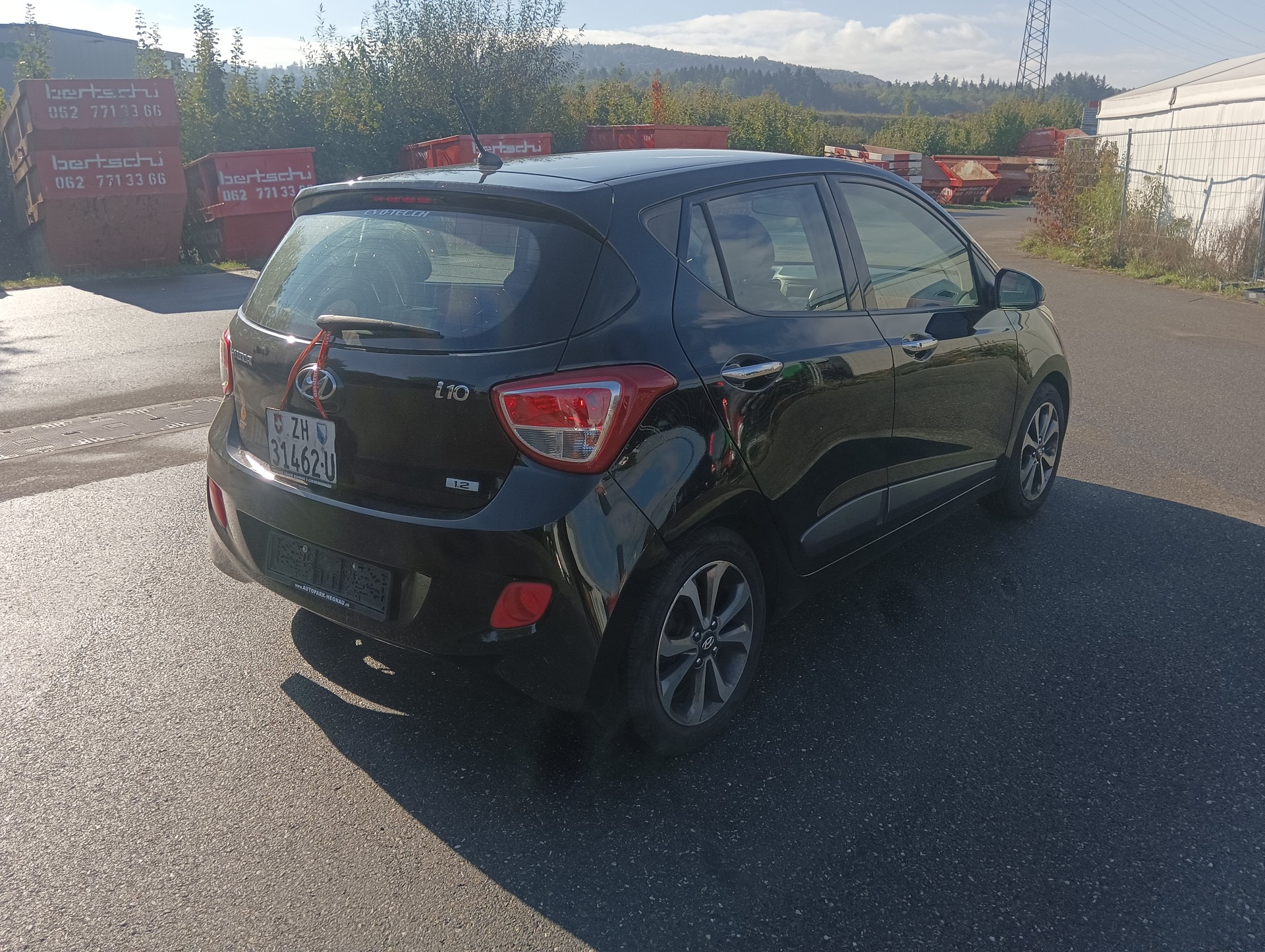 HYUNDAI 1.2 Style-image-4