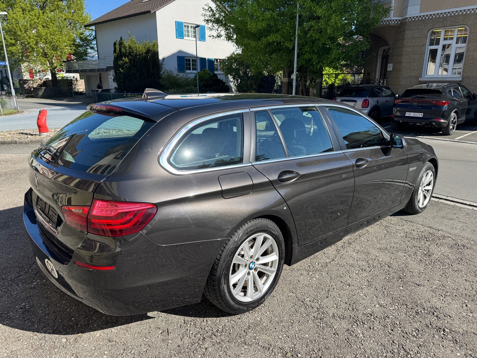 BMW 520d Touring xDrive Steptronic-image-1