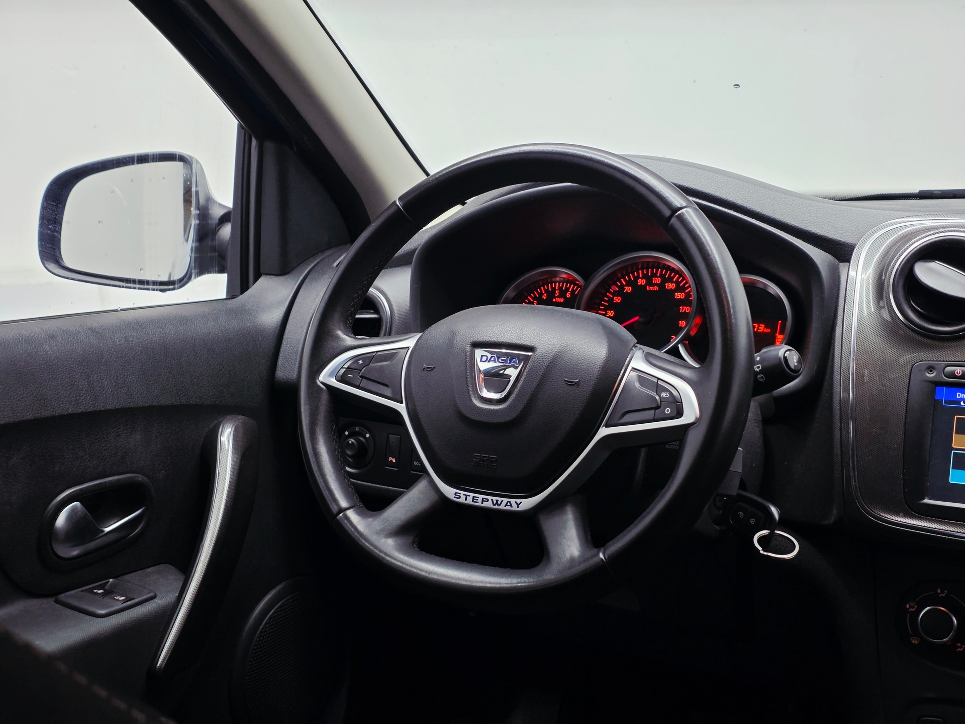 DACIA Sandero Tce 90 STEPWAY Lauréate AUTOMATIC*FRISCH MFK UND SERVICE*8 FACH*-image-11
