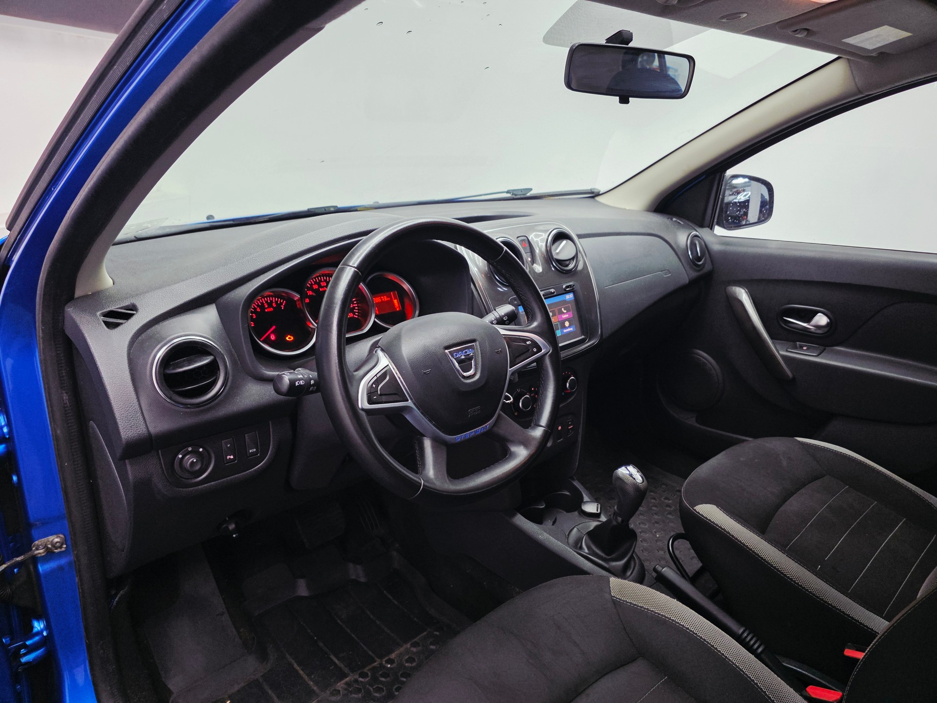 DACIA Sandero Tce 90 STEPWAY Lauréate AUTOMATIC*FRISCH MFK UND SERVICE*8 FACH*-image-8