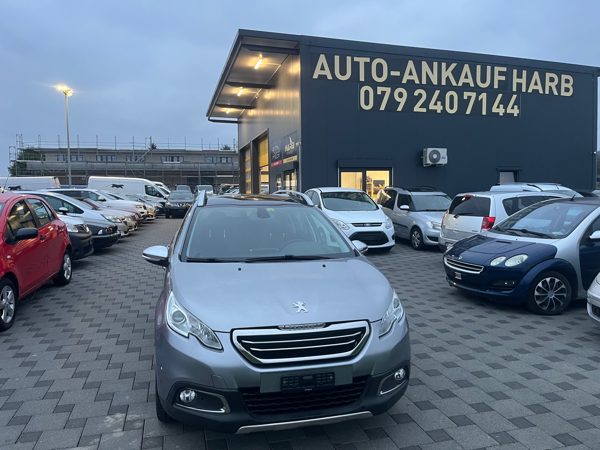PEUGEOT 2008 1.6 BlueHDi Allure-image-1