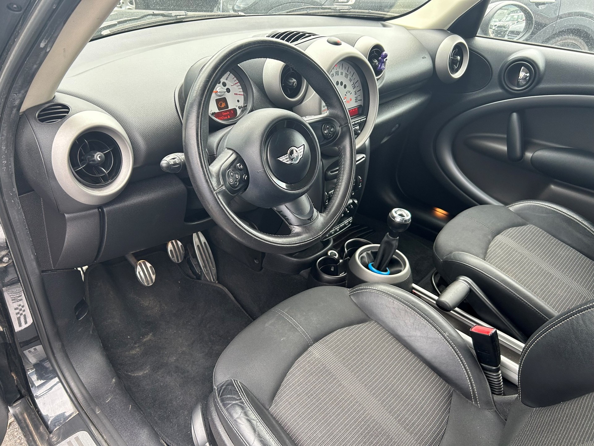 MINI Countryman Cooper S ALL4-image-10