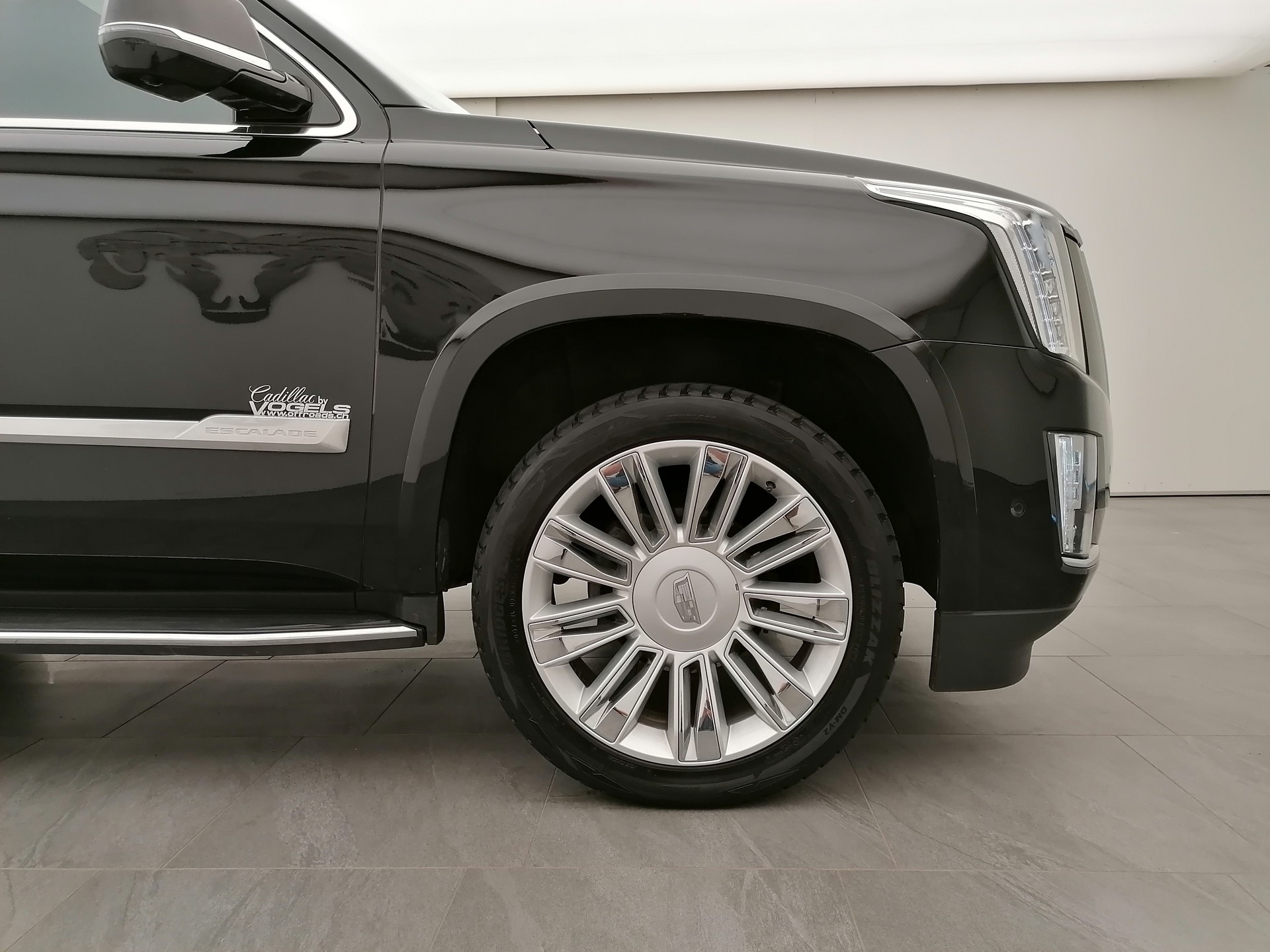 CADILLAC Escalade 6.2 Platinum AWD-image-6