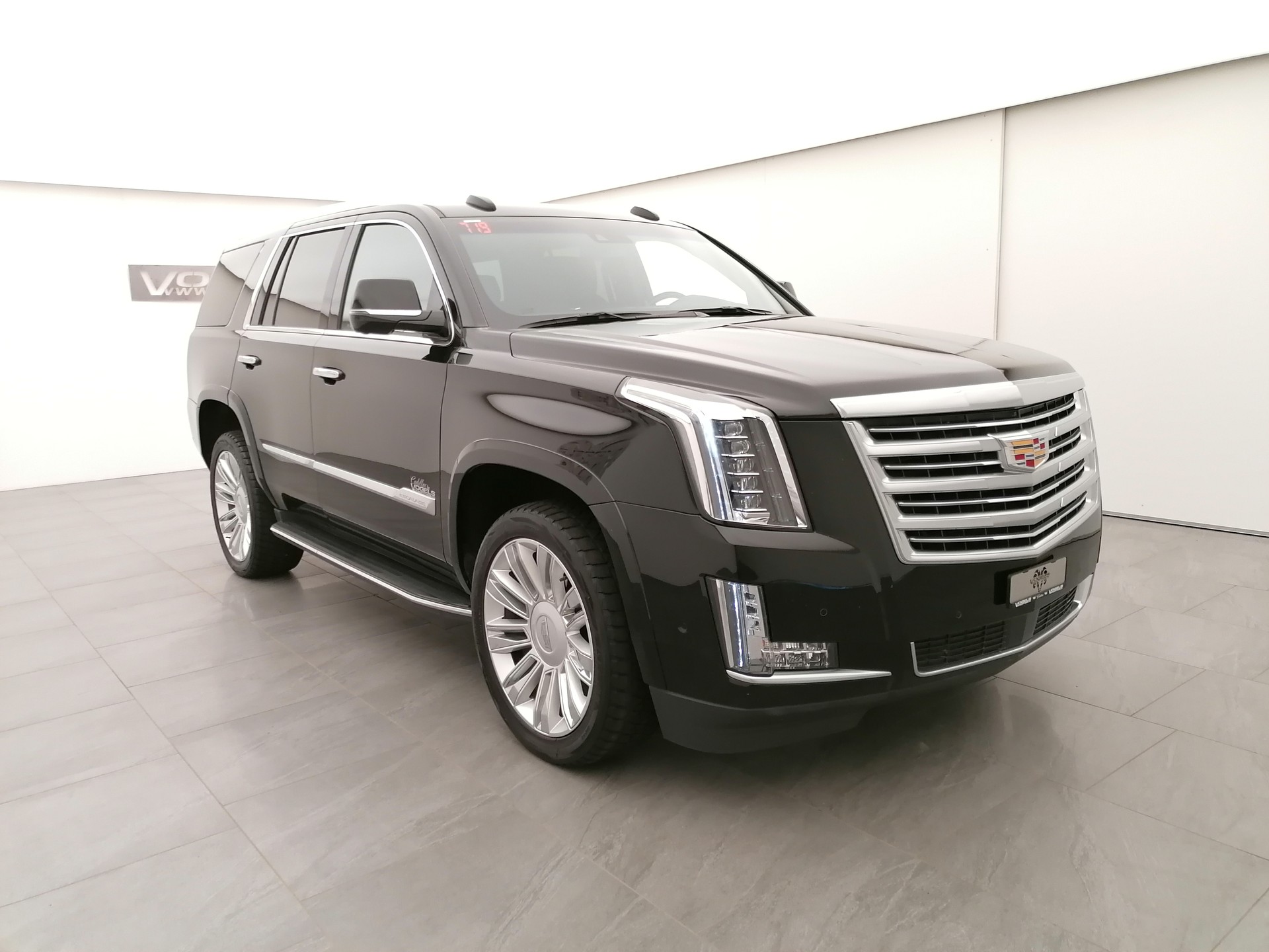 CADILLAC Escalade 6.2 Platinum AWD-image-2