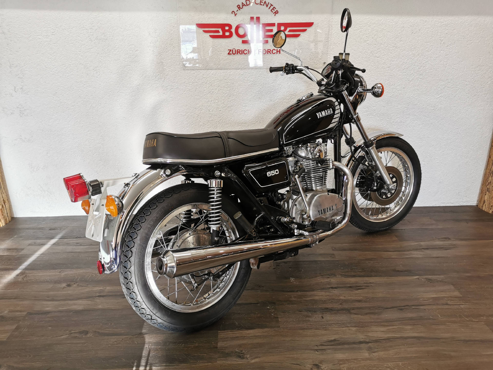 YAMAHA XS 650-showroom-element-2