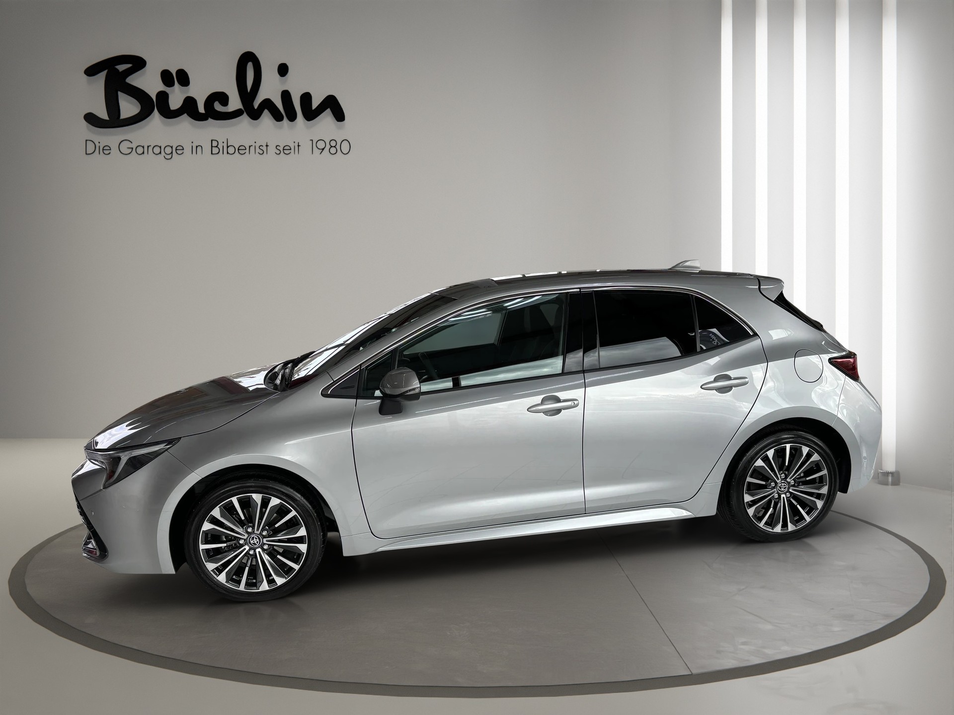 TOYOTA Corolla 1.8 HSD Trend e- CVT-showroom-element-3