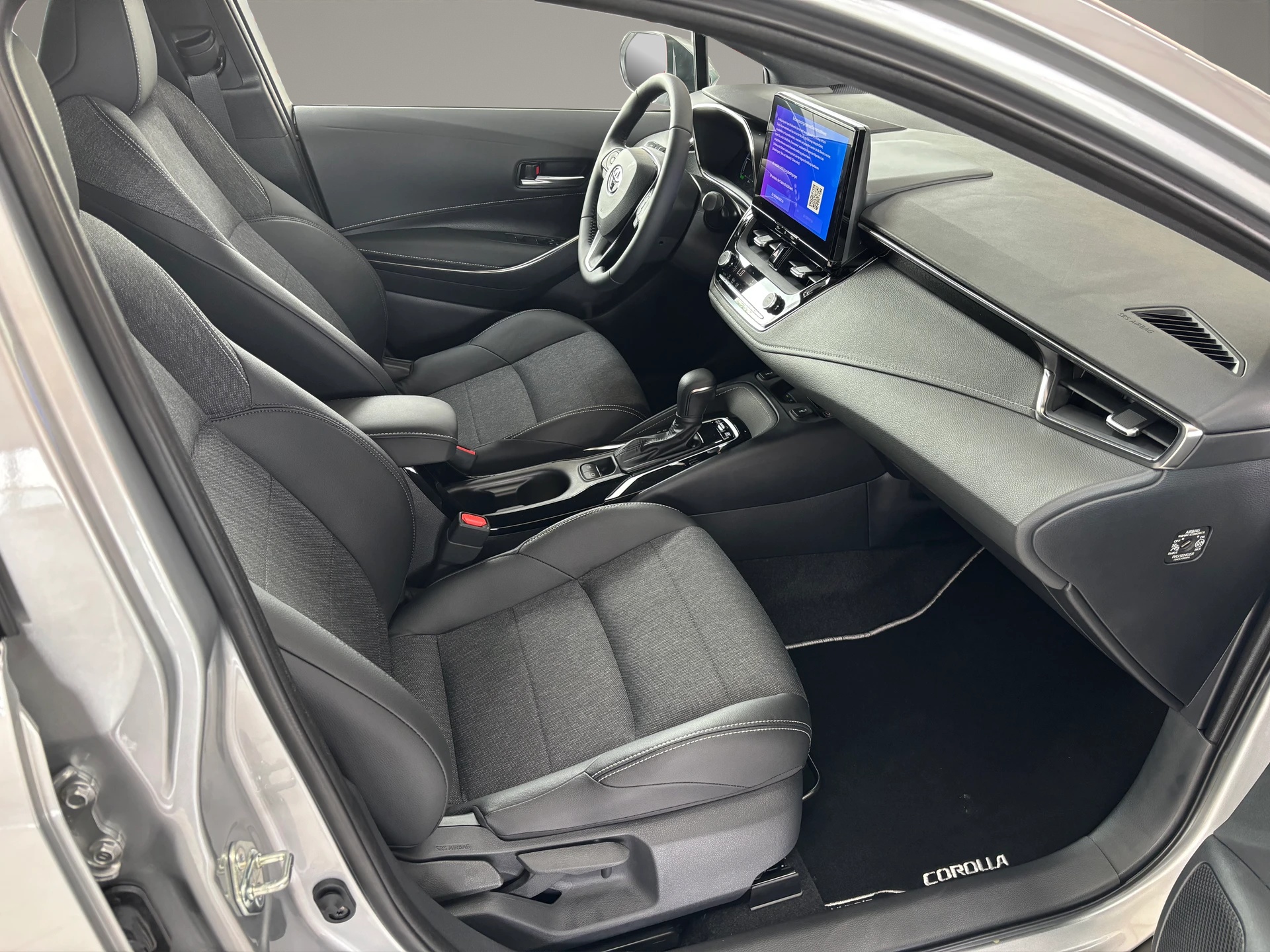 TOYOTA Corolla 1.8 HSD Trend e- CVT-image-9