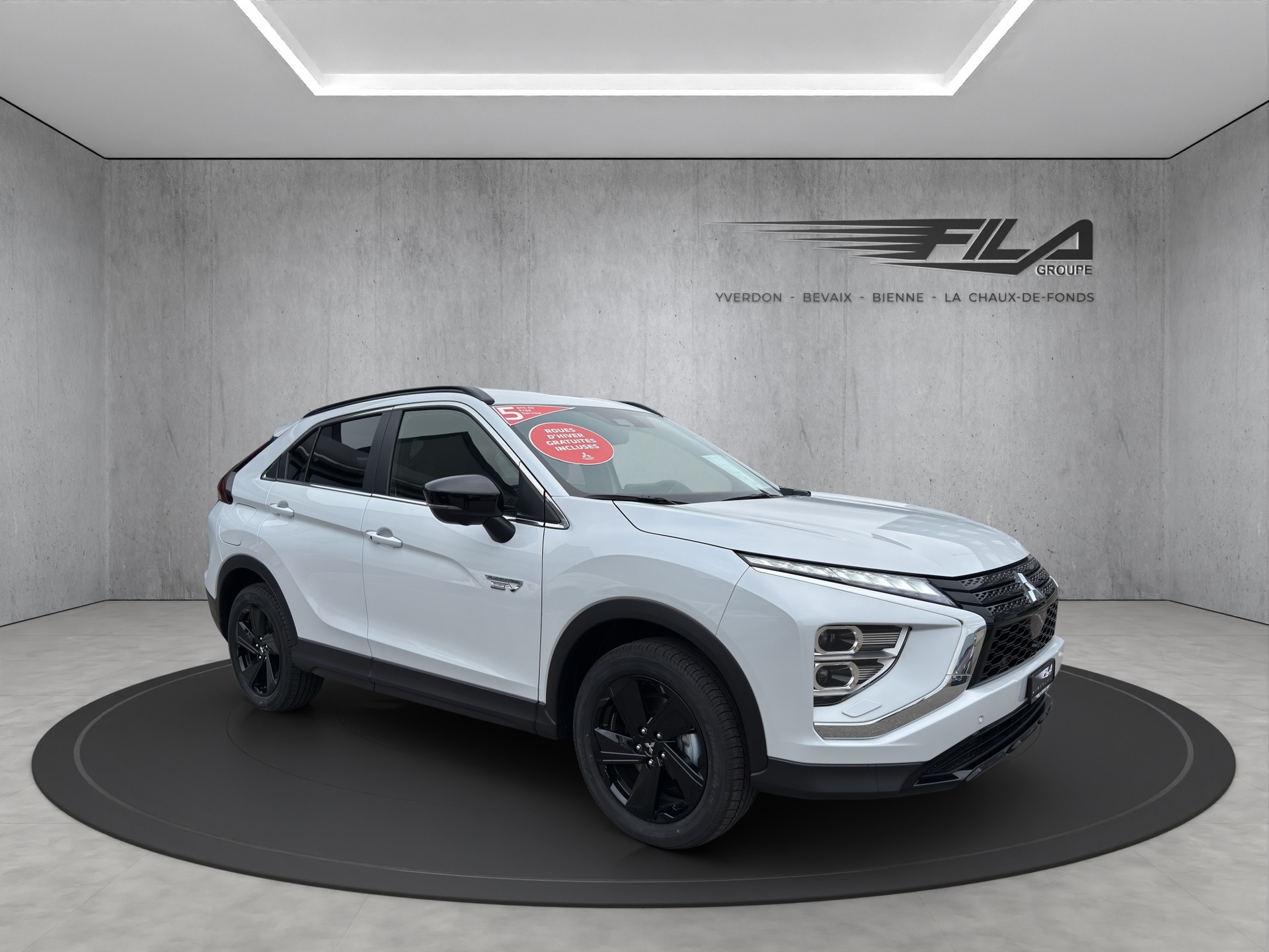MITSUBISHI ECLIPSE Cross 2.4 PHEV Blackline 4x4-image-5