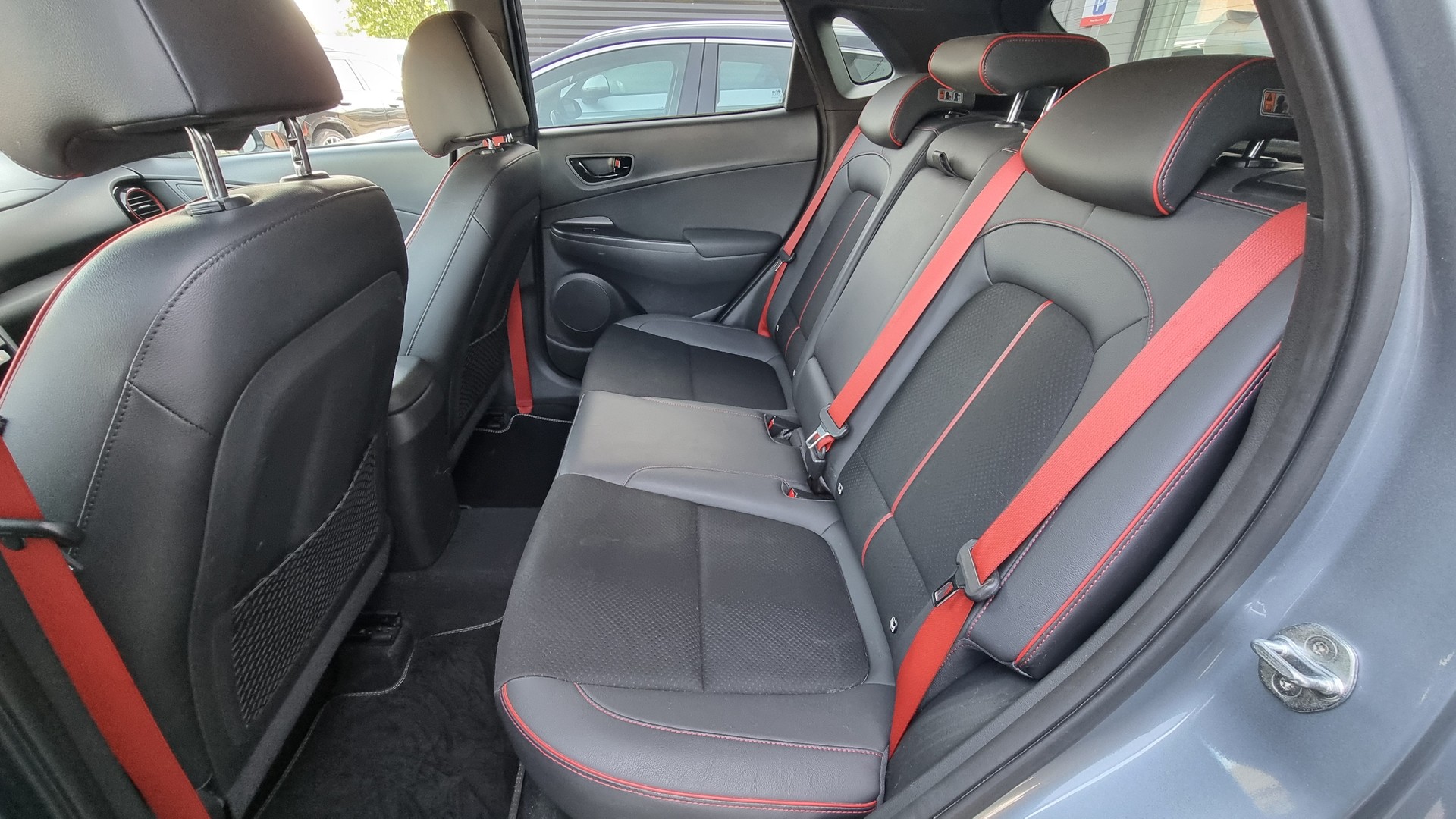 HYUNDAI Kona 1.0 T-GDi Amplia 2WD-image-9