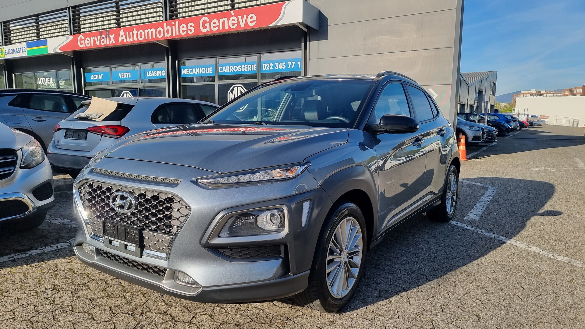 HYUNDAI Kona 1.0 T-GDi Amplia 2WD-image-0