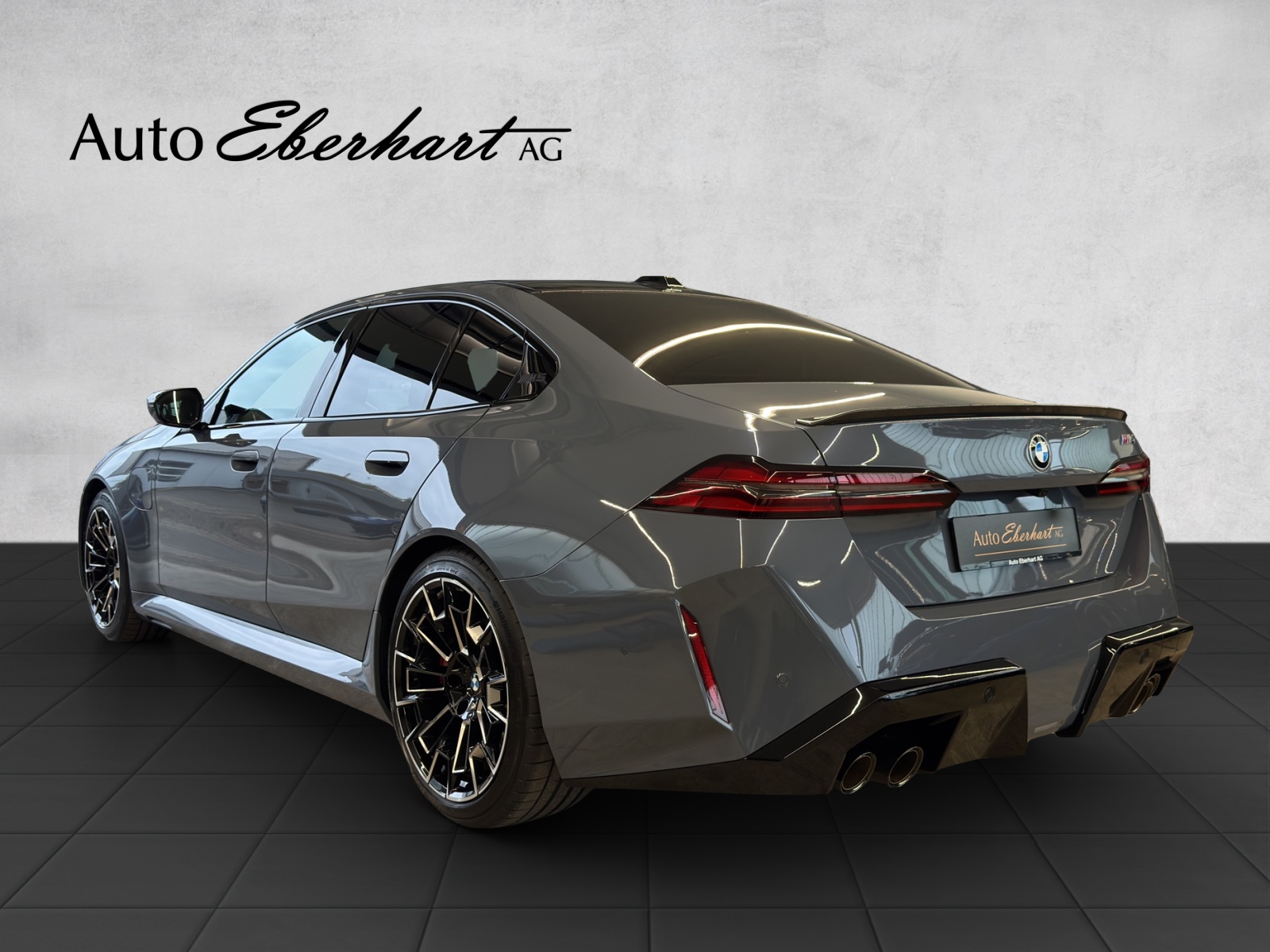 BMW M5 xDrive-image-1