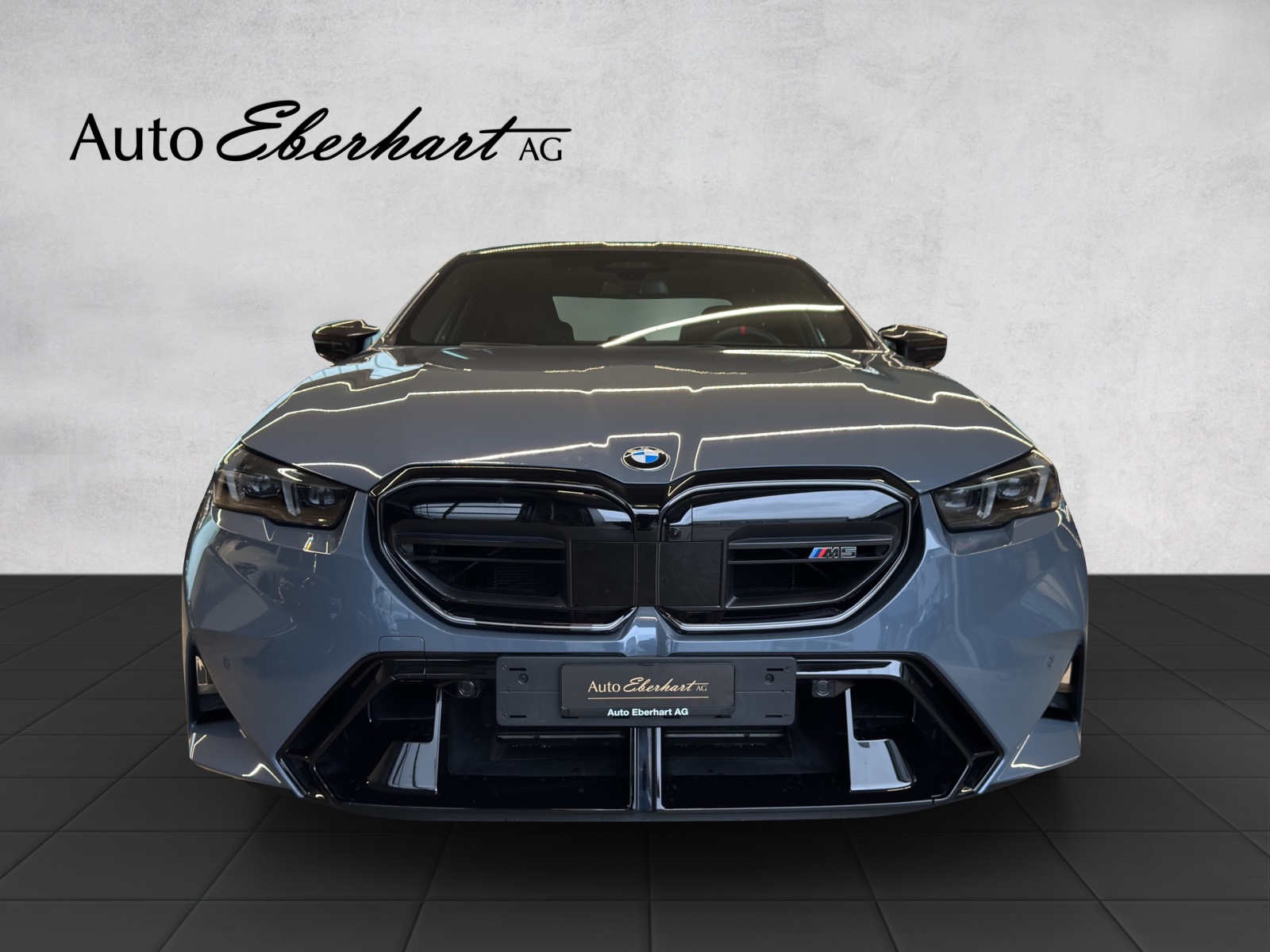BMW M5 xDrive-image-3