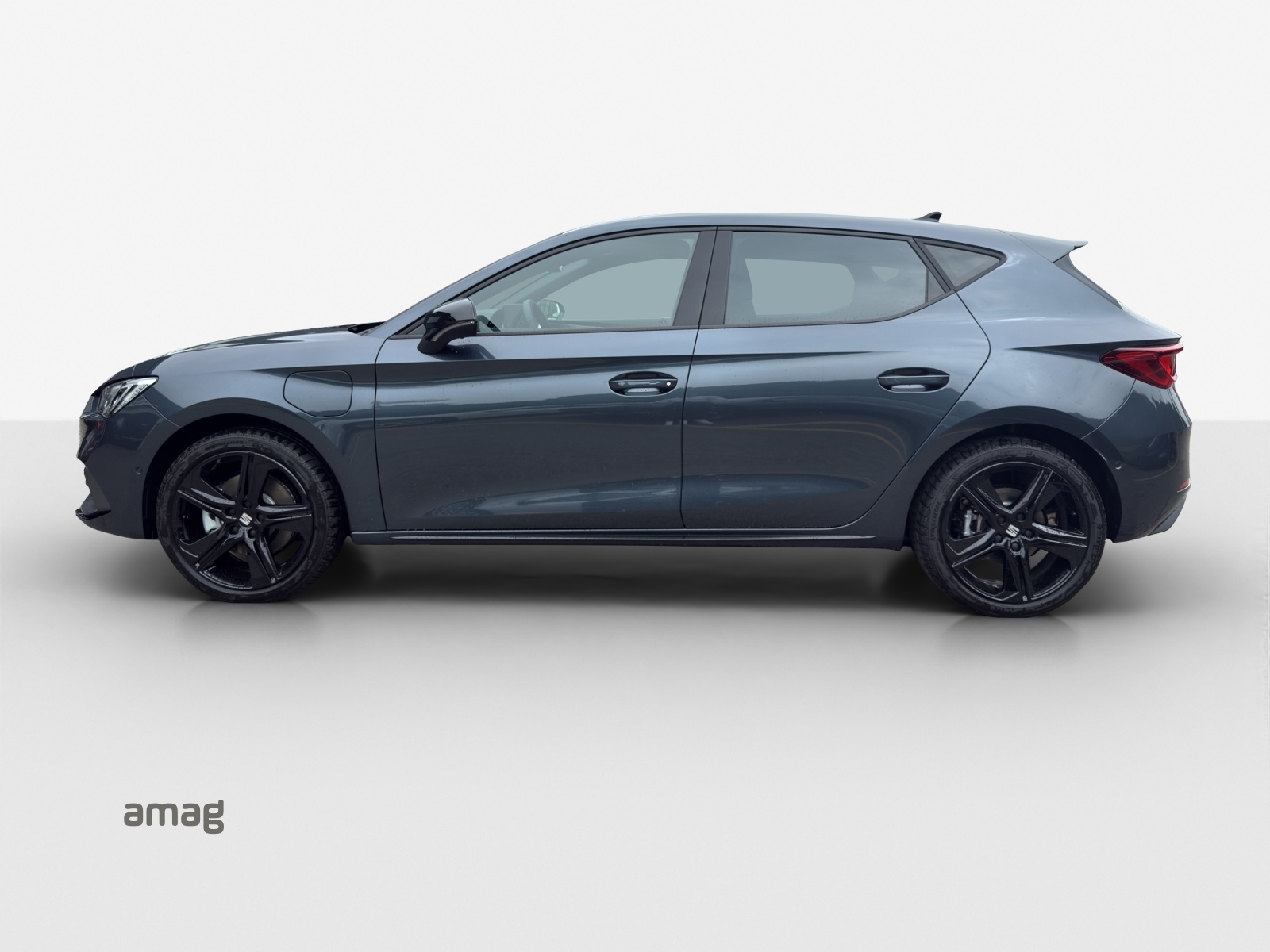 SEAT Leon 1.5 eHybrid pHEV DSG 75 Edition-image-1