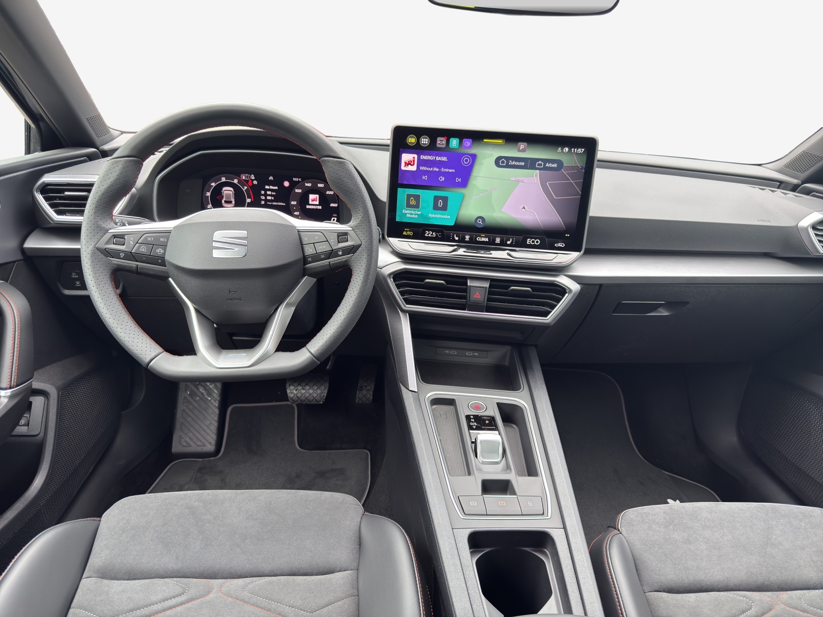 SEAT Leon 1.5 eHybrid pHEV DSG 75 Edition-image-8