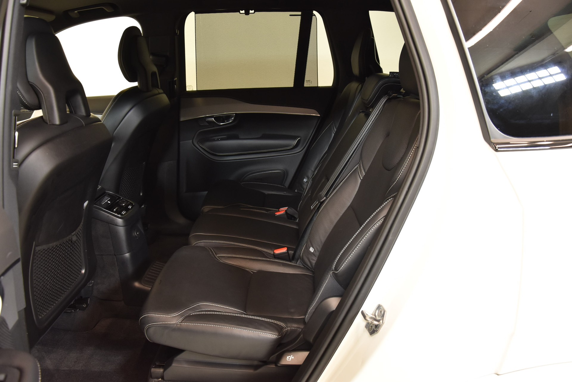 VOLVO XC90 T8 eAWD R-Design Geartronic-image-5