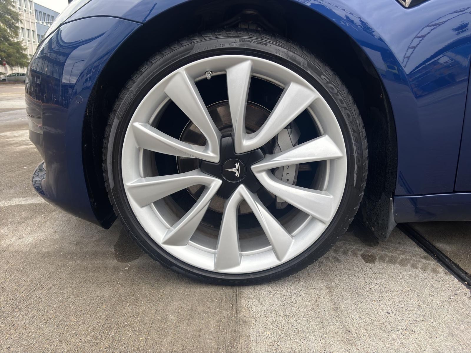 TESLA Model 3 Long Range Dual Motor AWD-image-5