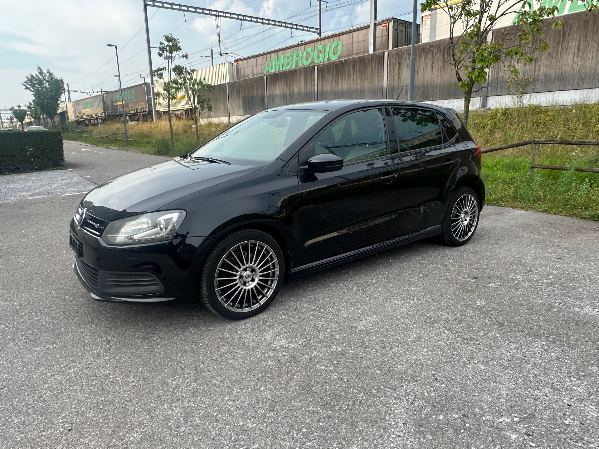 VW Polo 1.4 TSI BlueGT-image-1