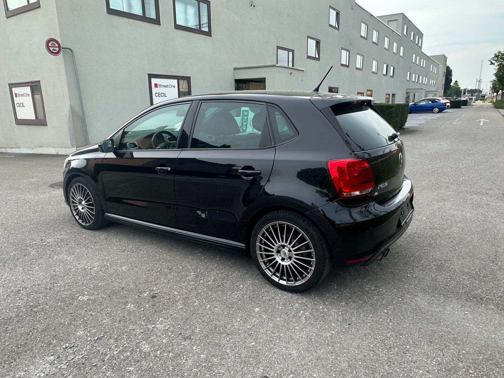 VW Polo 1.4 TSI BlueGT-image-2