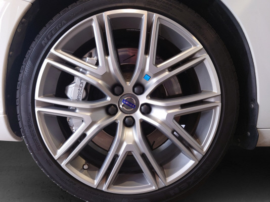 VOLVO V60 T6 AWD Polestar-image-12