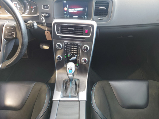 VOLVO V60 T6 AWD Polestar-image-5