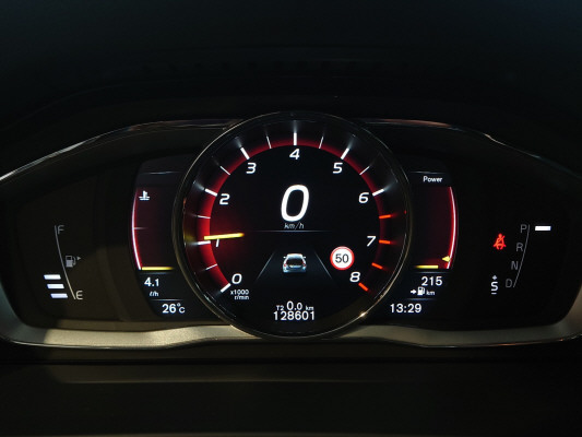 VOLVO V60 T6 AWD Polestar-image-11