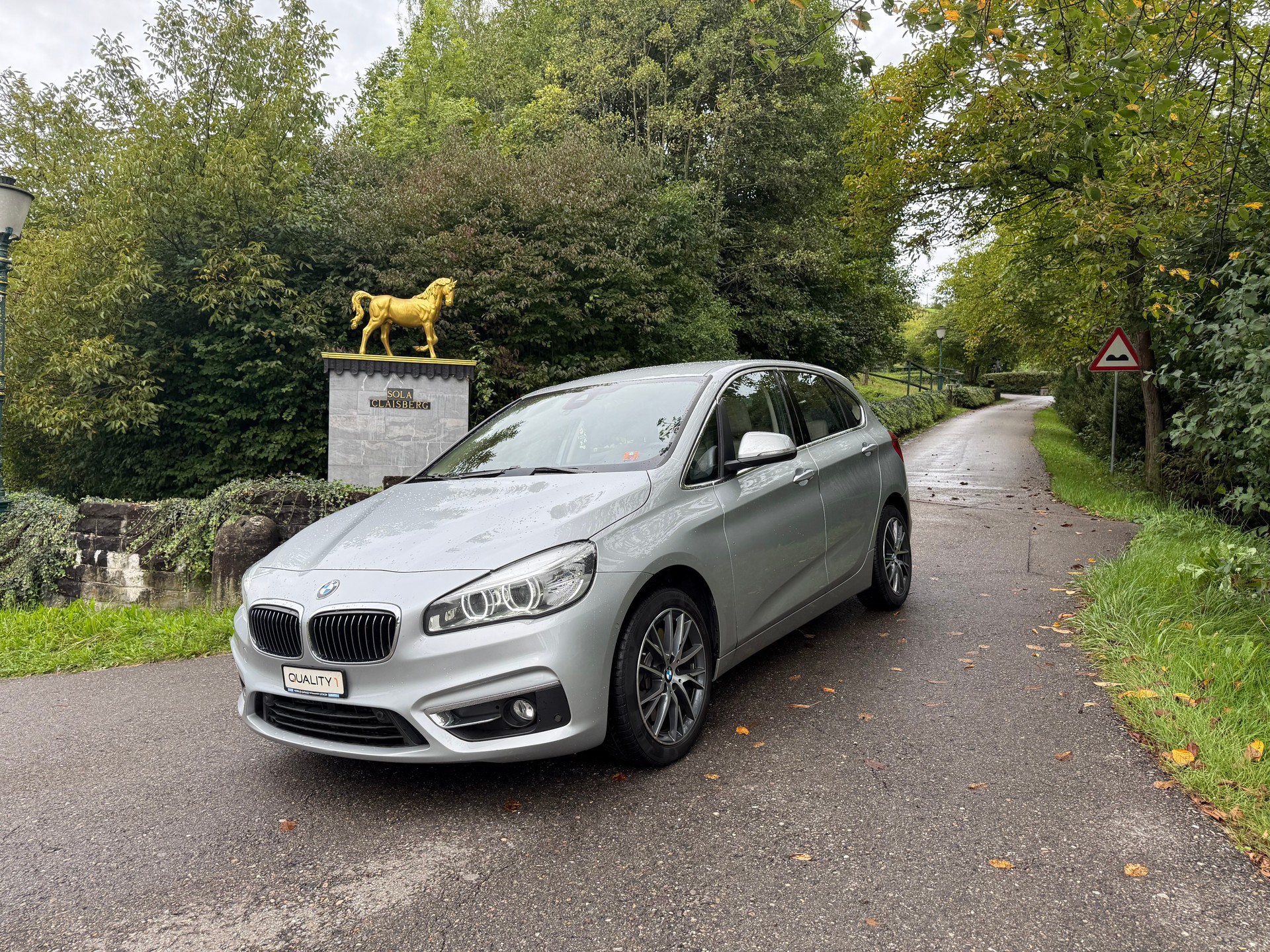 BMW 225i xDrive Active Tourer Luxury Line Steptronic-image-0