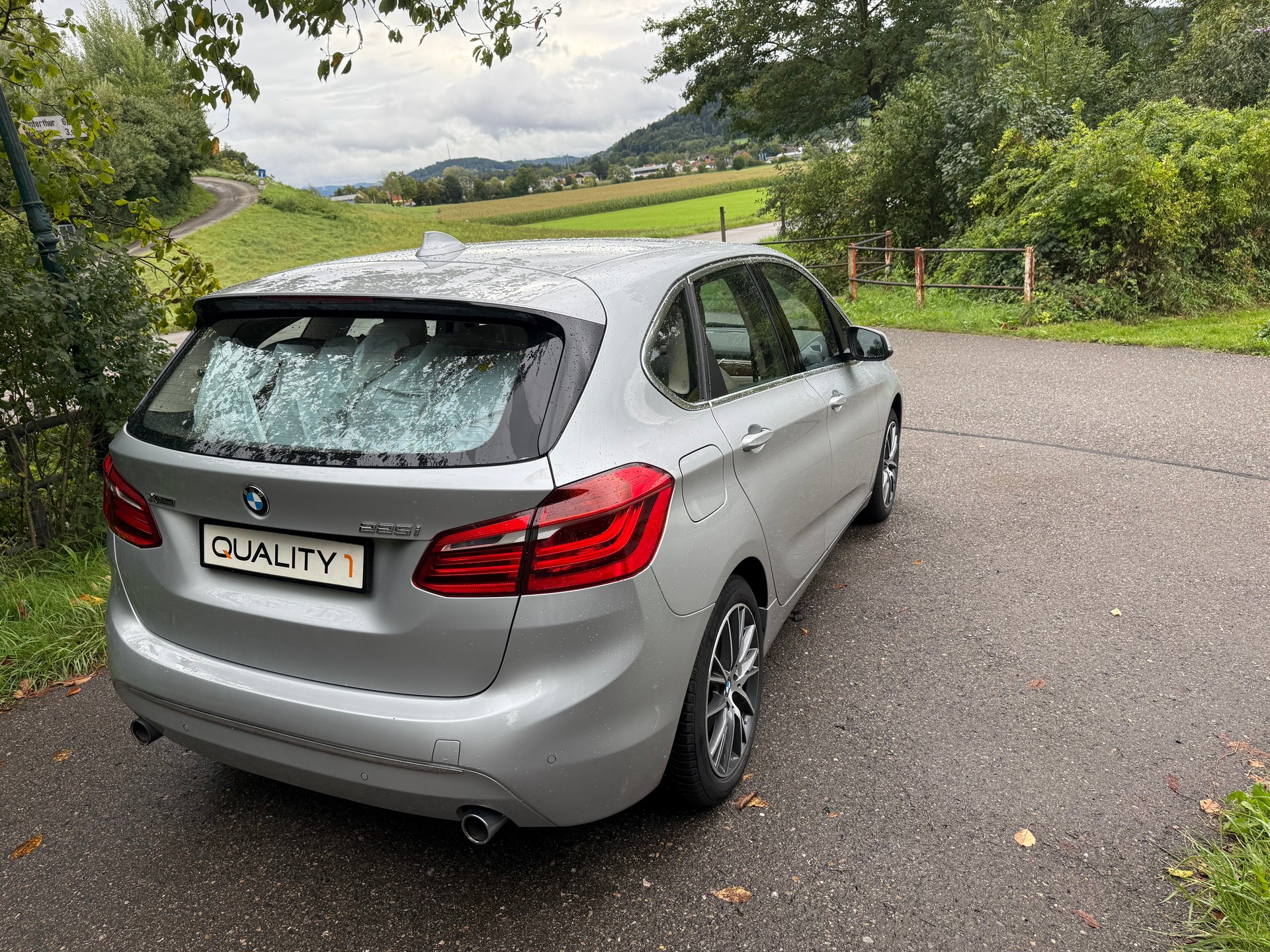 BMW 225i xDrive Active Tourer Luxury Line Steptronic-image-6
