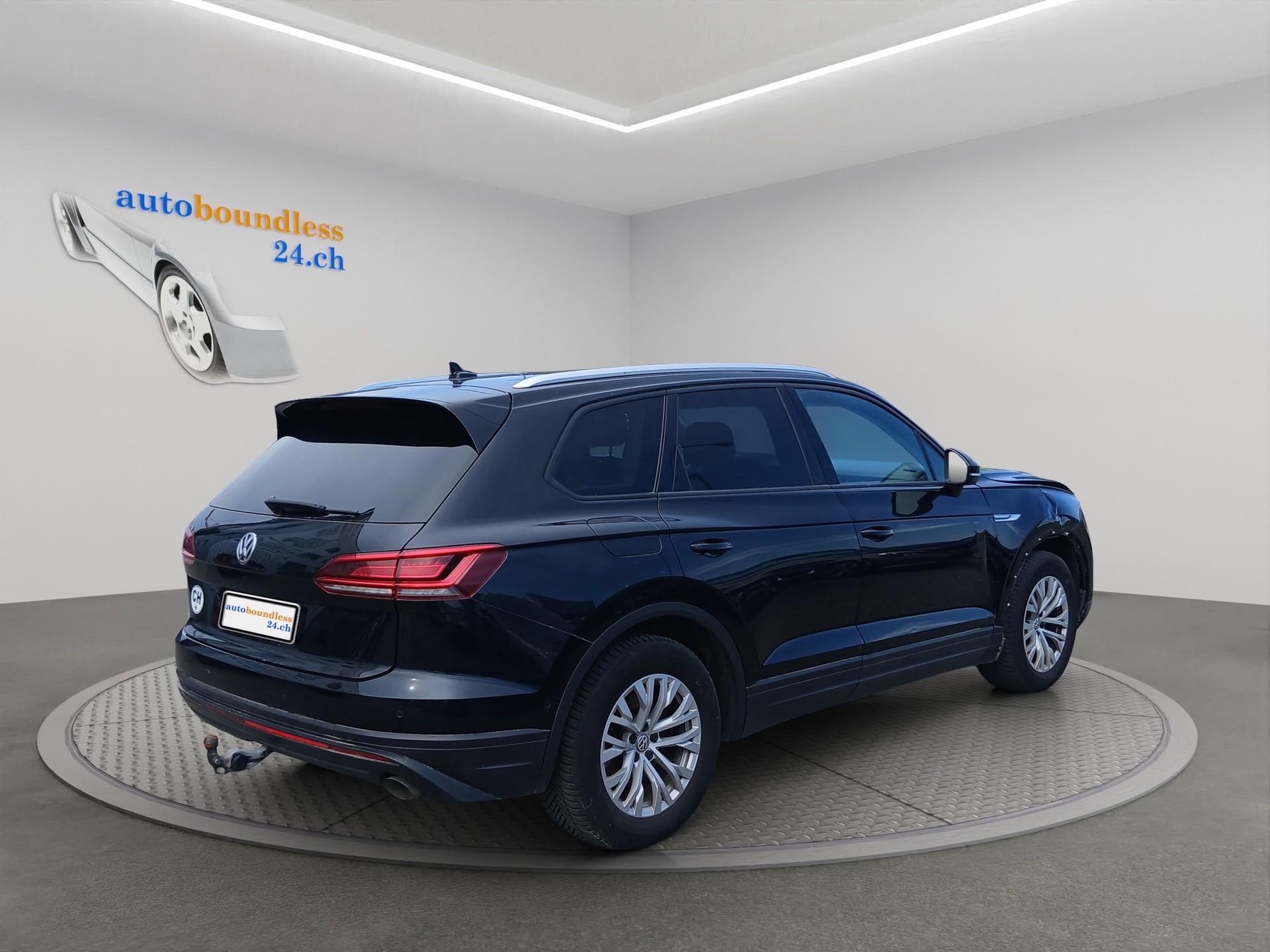 VW Touareg 3.0 TDI Basic Tiptronic-image-8