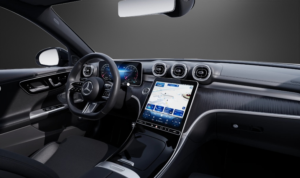 MERCEDES-BENZ C 300 4 Matic-image-6