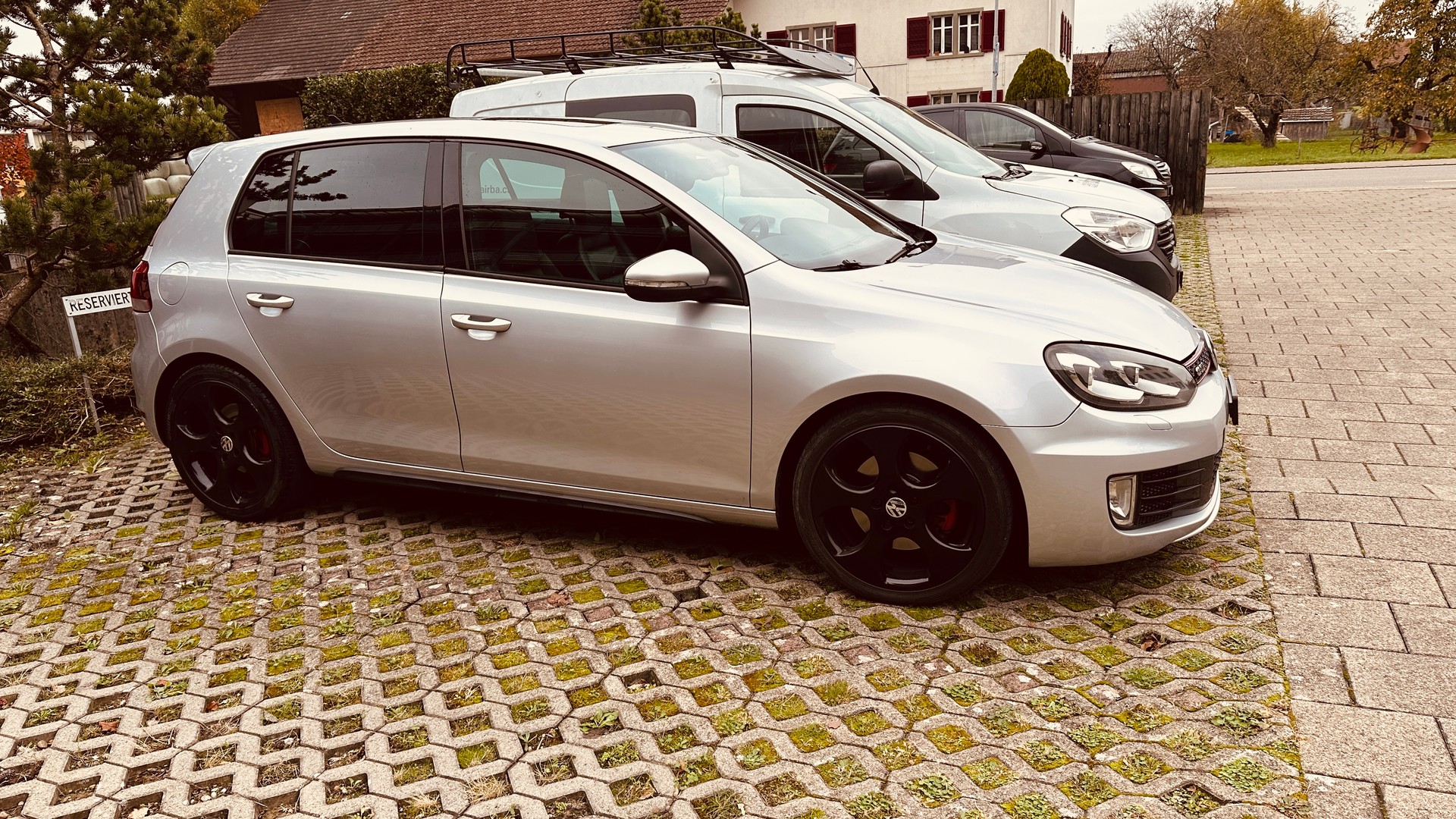 VW Golf 2.0 TSI GTI DSG ** MFK neu 03.26 **-image-3