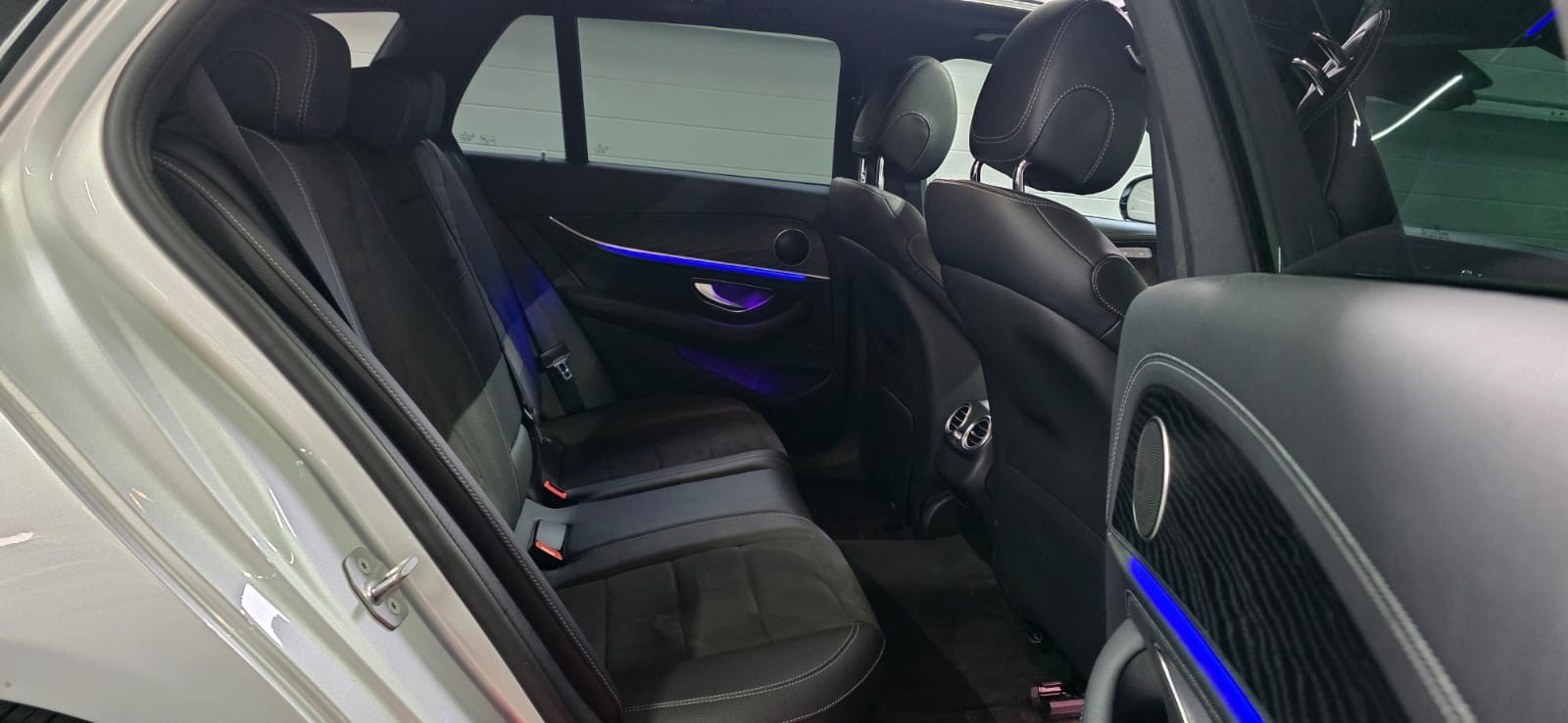 MERCEDES-BENZ E 200 AMG Line 4 Matic 9G-Tronic *CH-Fahrzeug*-image-29