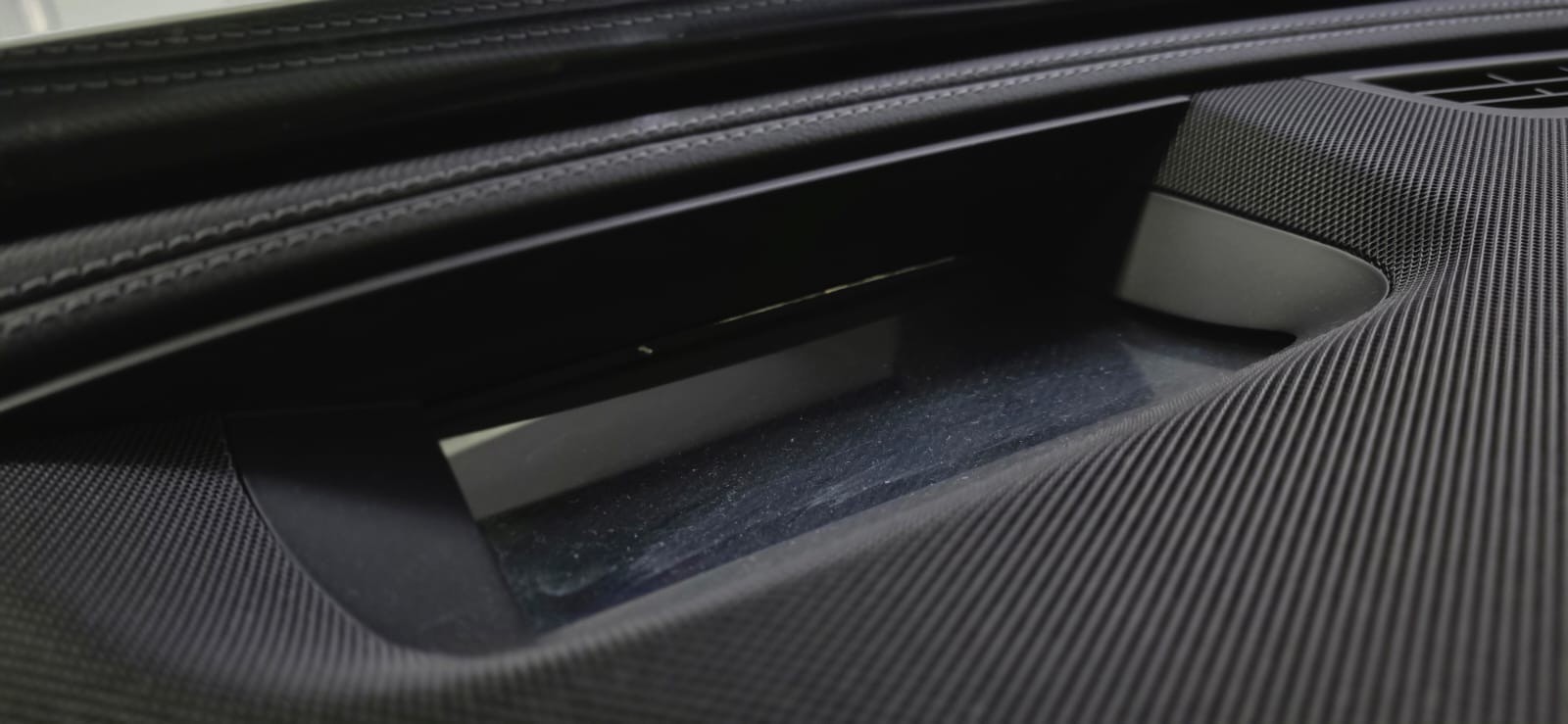 MERCEDES-BENZ E 200 AMG Line 4 Matic 9G-Tronic *CH-Fahrzeug*-image-18