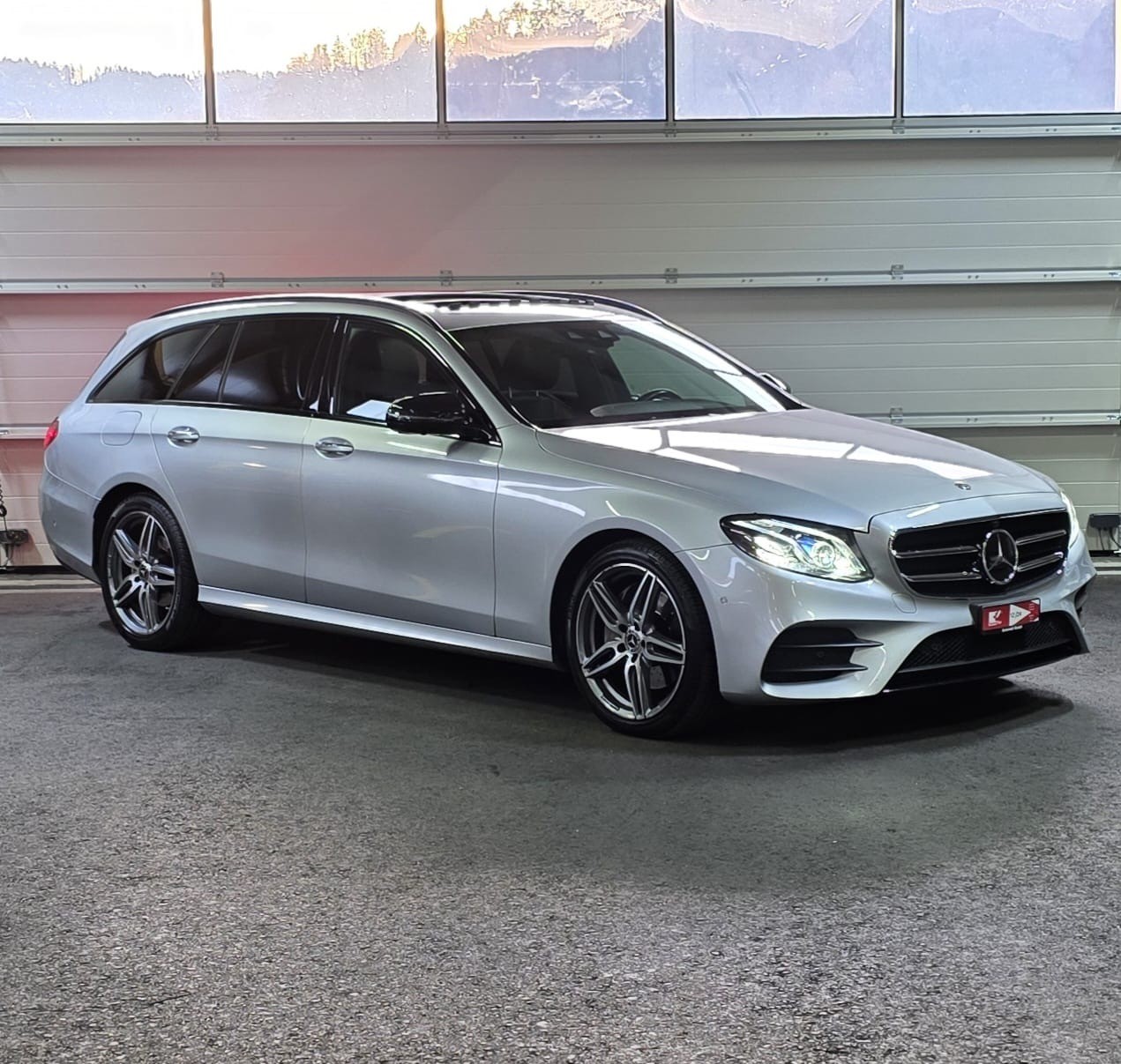MERCEDES-BENZ E 200 AMG Line 4 Matic 9G-Tronic *CH-Fahrzeug*-image-6