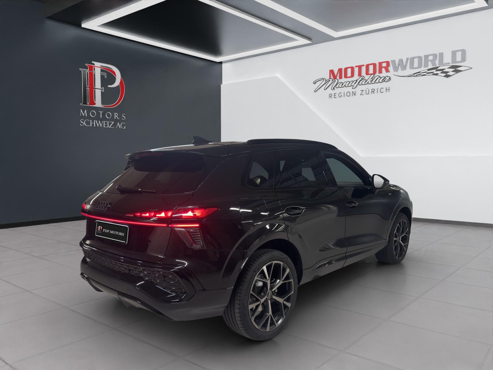 AUDI Q3 SUV TFSI quattro 150 kW S tronic S line-image-4