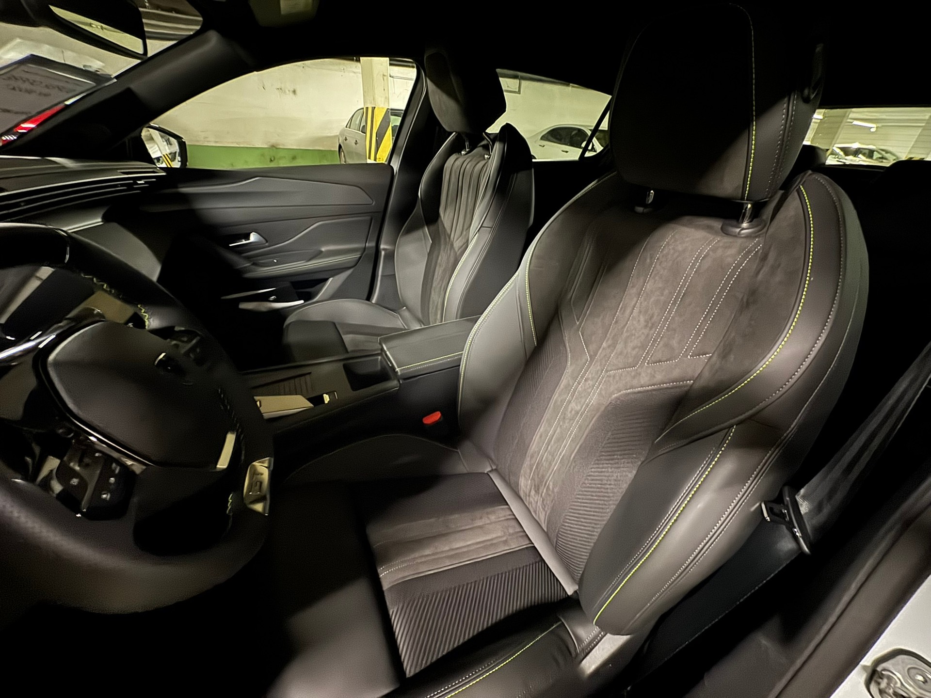PEUGEOT 308 1.6 PHEV 195 GT-image-5