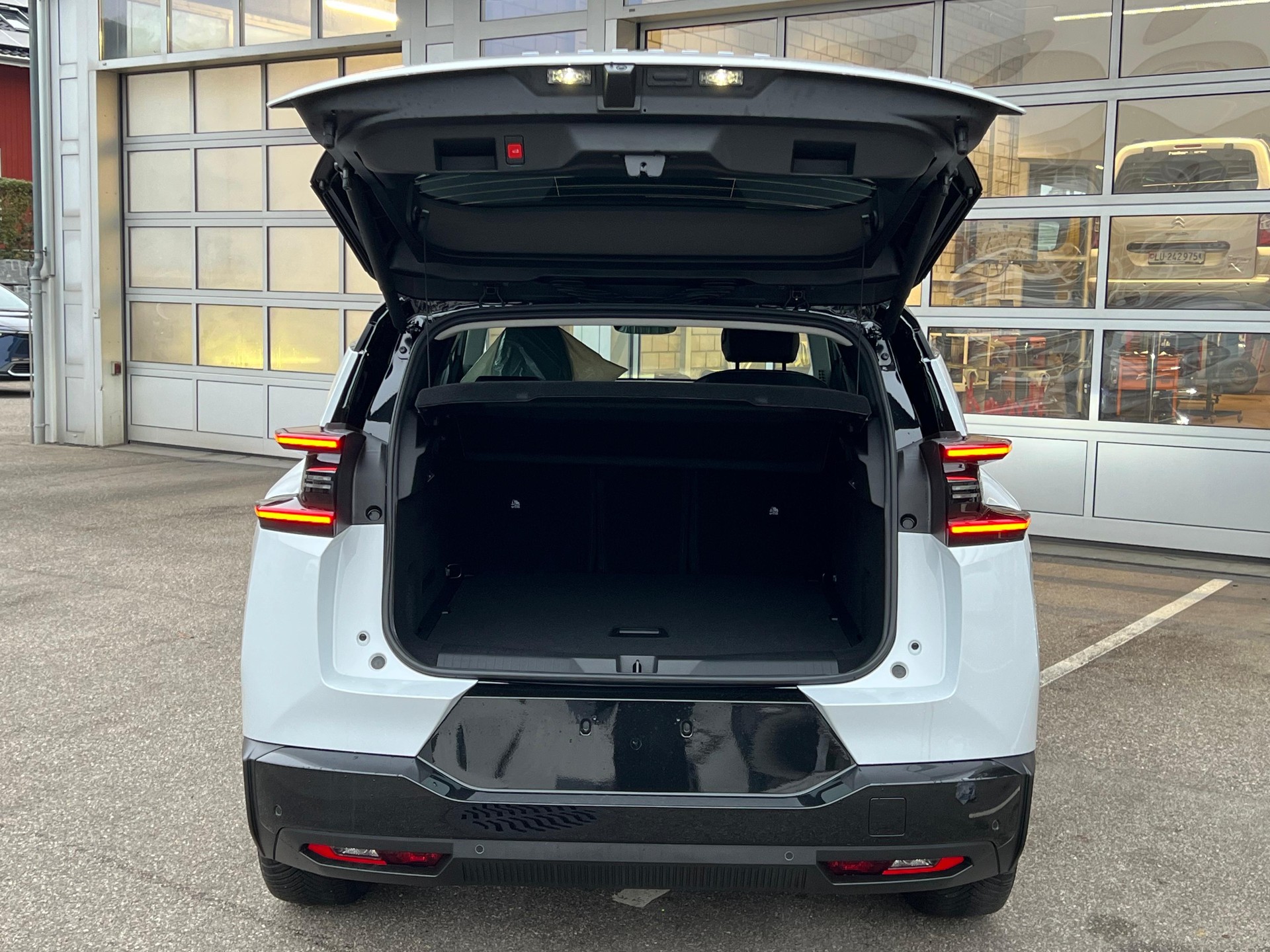 CITROEN C5 Aircross 1.2 Hybrid Max-image-8
