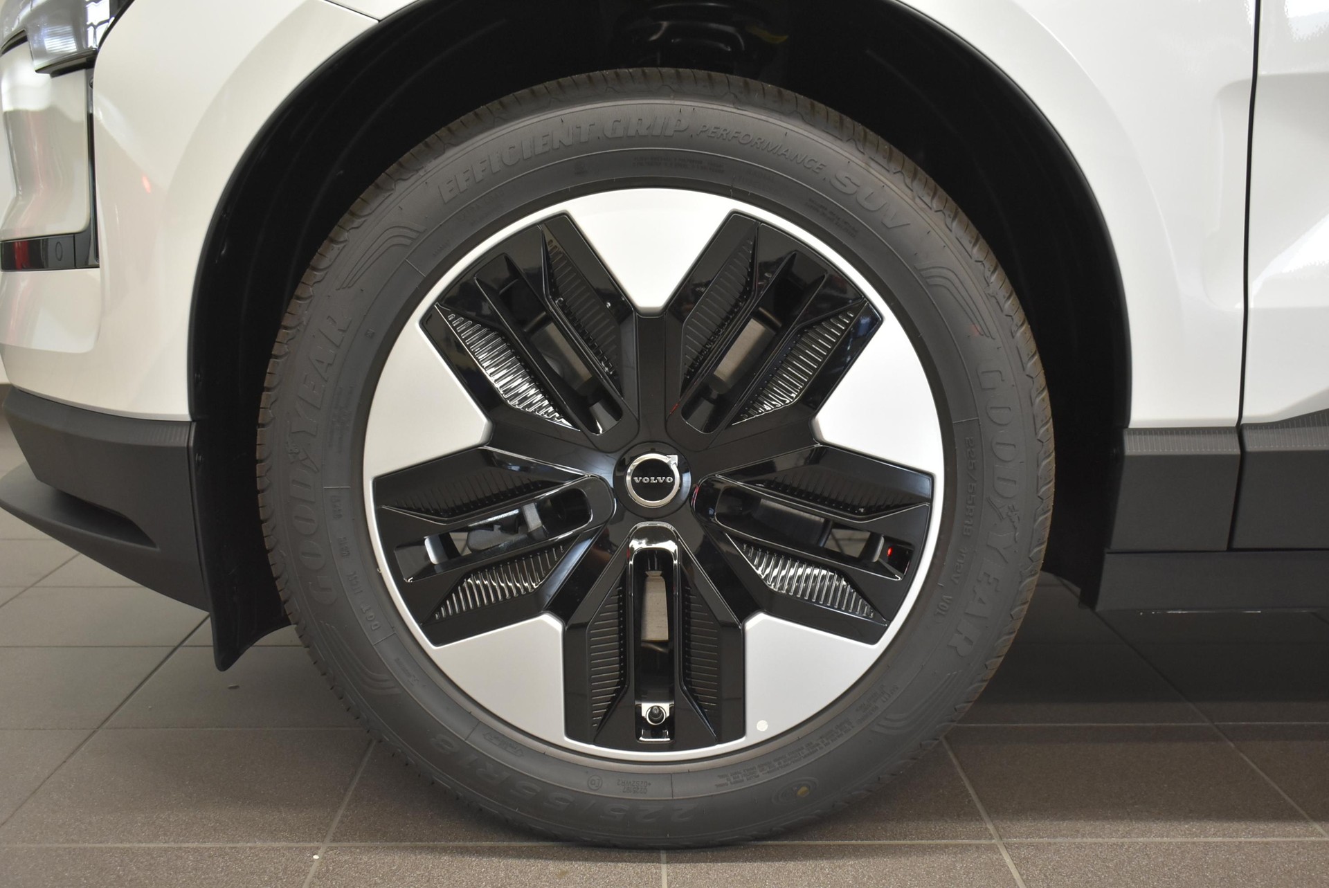 VOLVO EX30 E60 Core-image-15