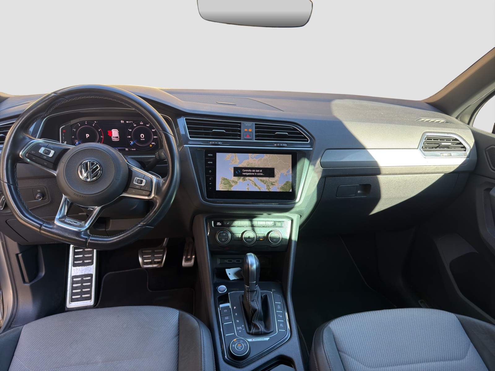 VW Tiguan 2.0TSI Highline 4Motion DSG-image-9