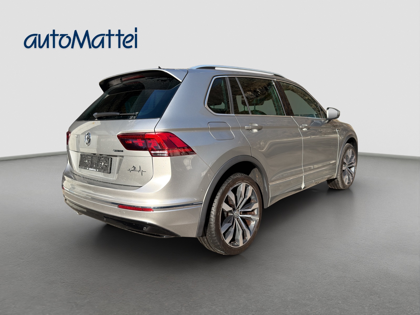VW Tiguan 2.0TSI Highline 4Motion DSG-image-5