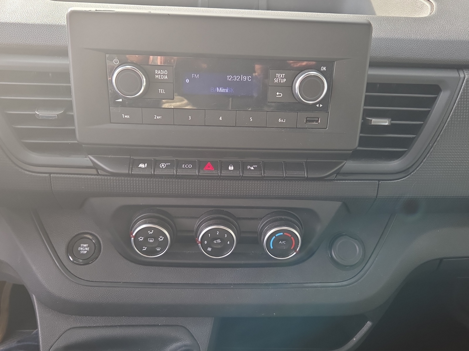 RENAULT Trafic Blue dCi 110 Passenger Equilibre-image-10
