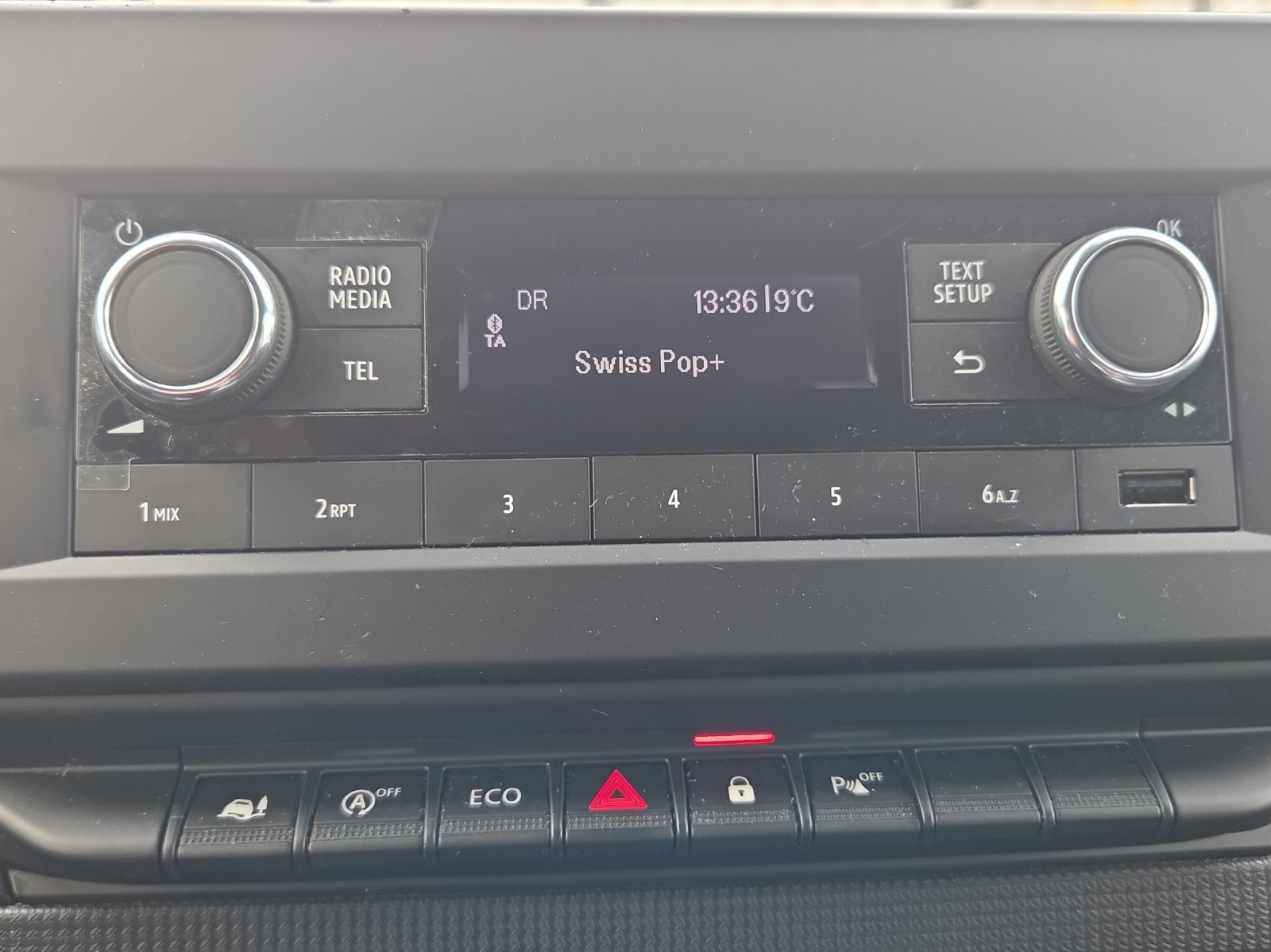 RENAULT Trafic Blue dCi 110 Passenger Equilibre-image-9
