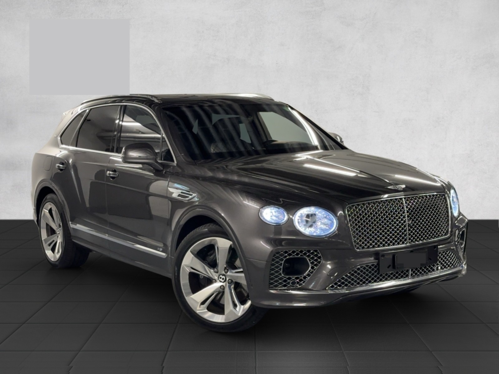 BENTLEY Bentayga V8-image-2